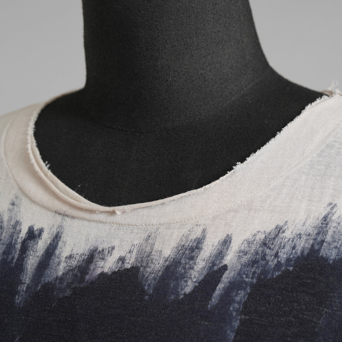 First Aid to the Injured ファースト エイド トゥ ザ インジュアード / 美品 24SS T-SHIRT 半袖Tシャツ / 124-311 / SIZE 2 (OATMEAL) 352211-in-ue