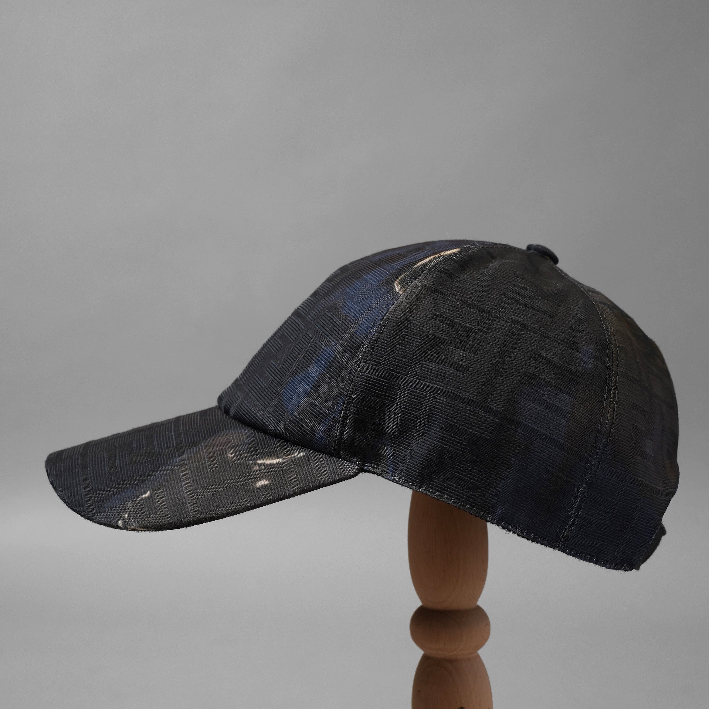 FENDI フェンディ/ 21SS 美品 アースジャガード ズッカ柄 ベースボールキャップ / FXQ768AIK8 / size FREE (NAVY)