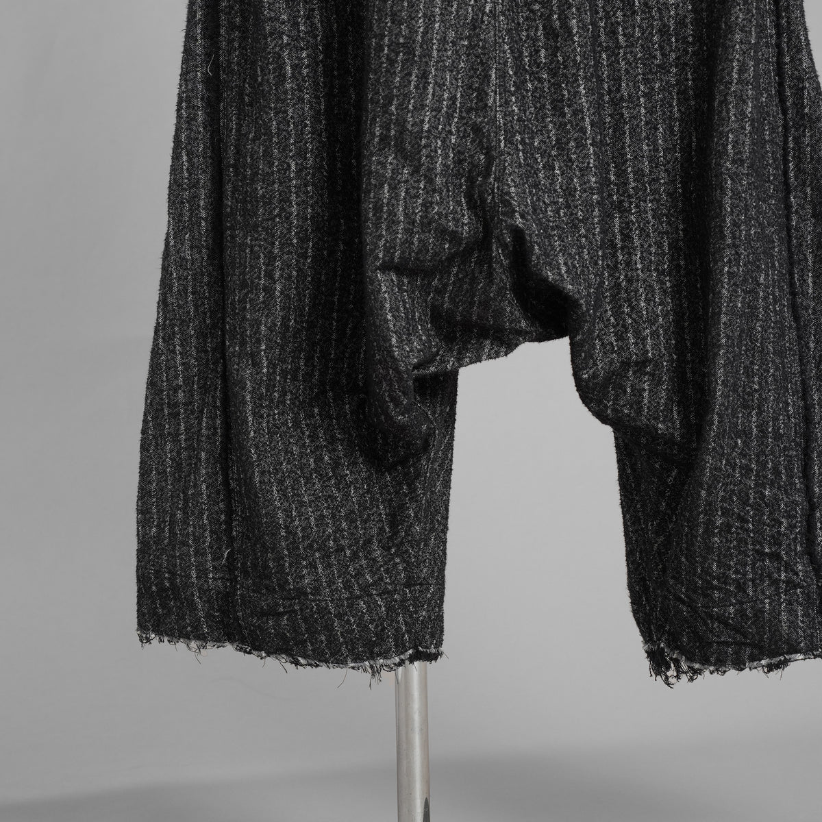 A.F ARTEFACT エーエフ アーティファクト / 美品 20SS Crease Process Overalls サロペット パンツ / size 2 (BLACK) 123076-alm