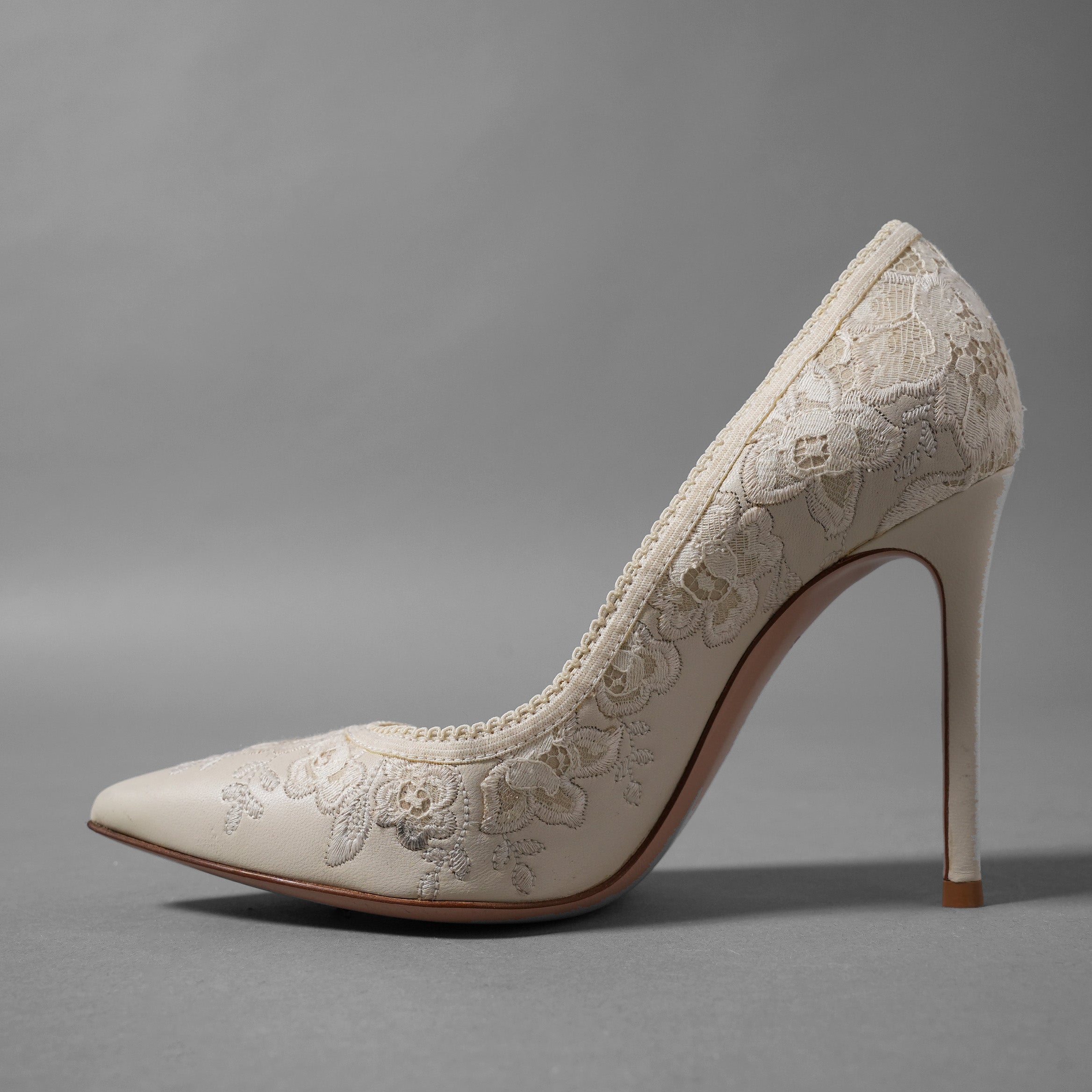 Gianvito Rossi ジャンヴィトロッシ / レース刺繍 ポインテッドトゥ パンプス 95mm / size 35.5 (22.5cm) NATURAL レディース シューズ