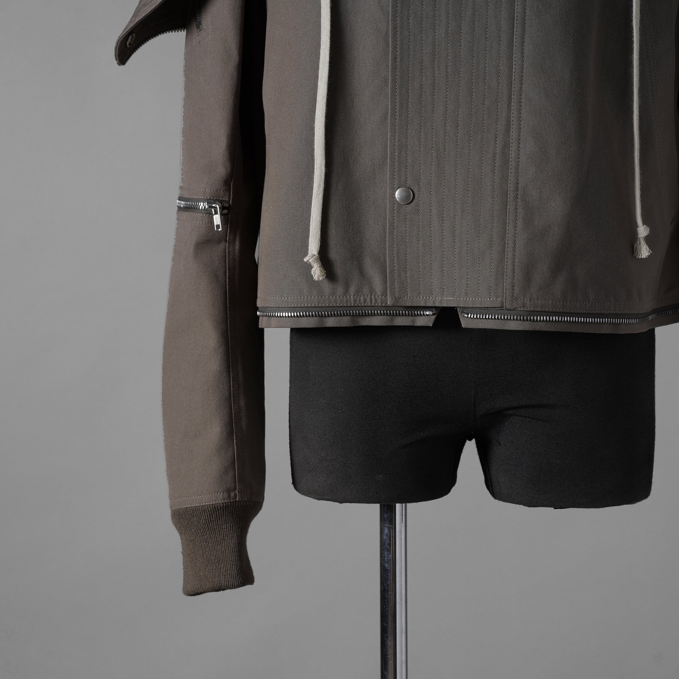 【広尾店】リックオウエンス Rick Owens メビウス トップス グレー Size:38 【14188】 広尾店】リックオウエンス Rick Owens メビウス トップス グレー Size