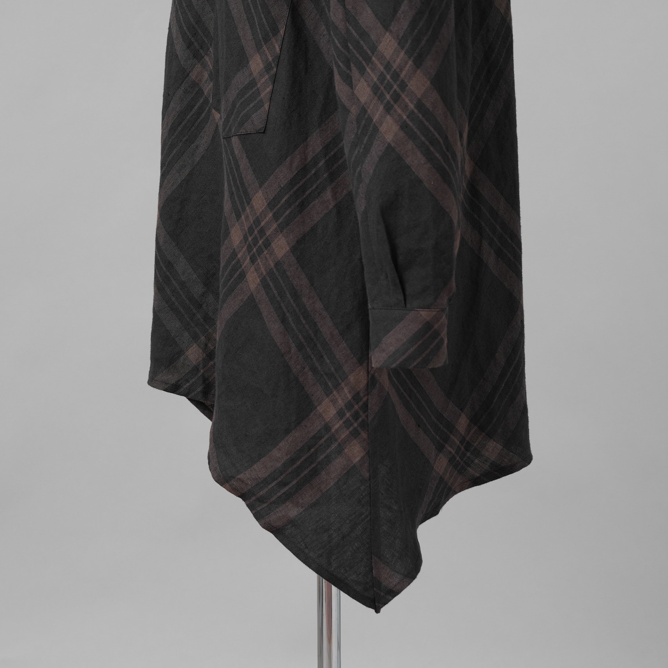 Aleksandr Manamis アレクサンダー マナミス / 美品 21SS Crossed Plaid Shirt ロングシャツ 長袖シャツ / size 2 (BLACK) 352005-ymu