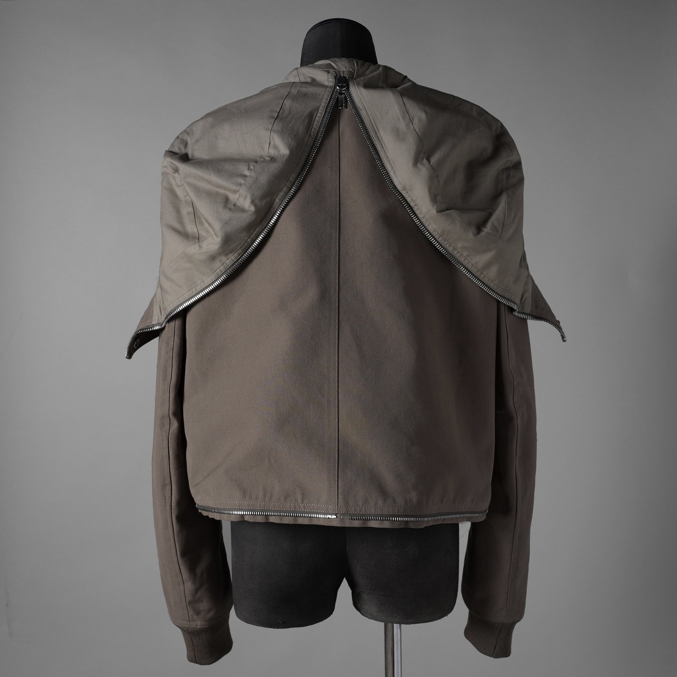 Rick Owensリックオウエンス / 美品 25SS Hollywood Headon Cropped Headon Parka / マウンテンパーカー ジャケット/ RL01E5718 CCVS / size 48 (SMOG)