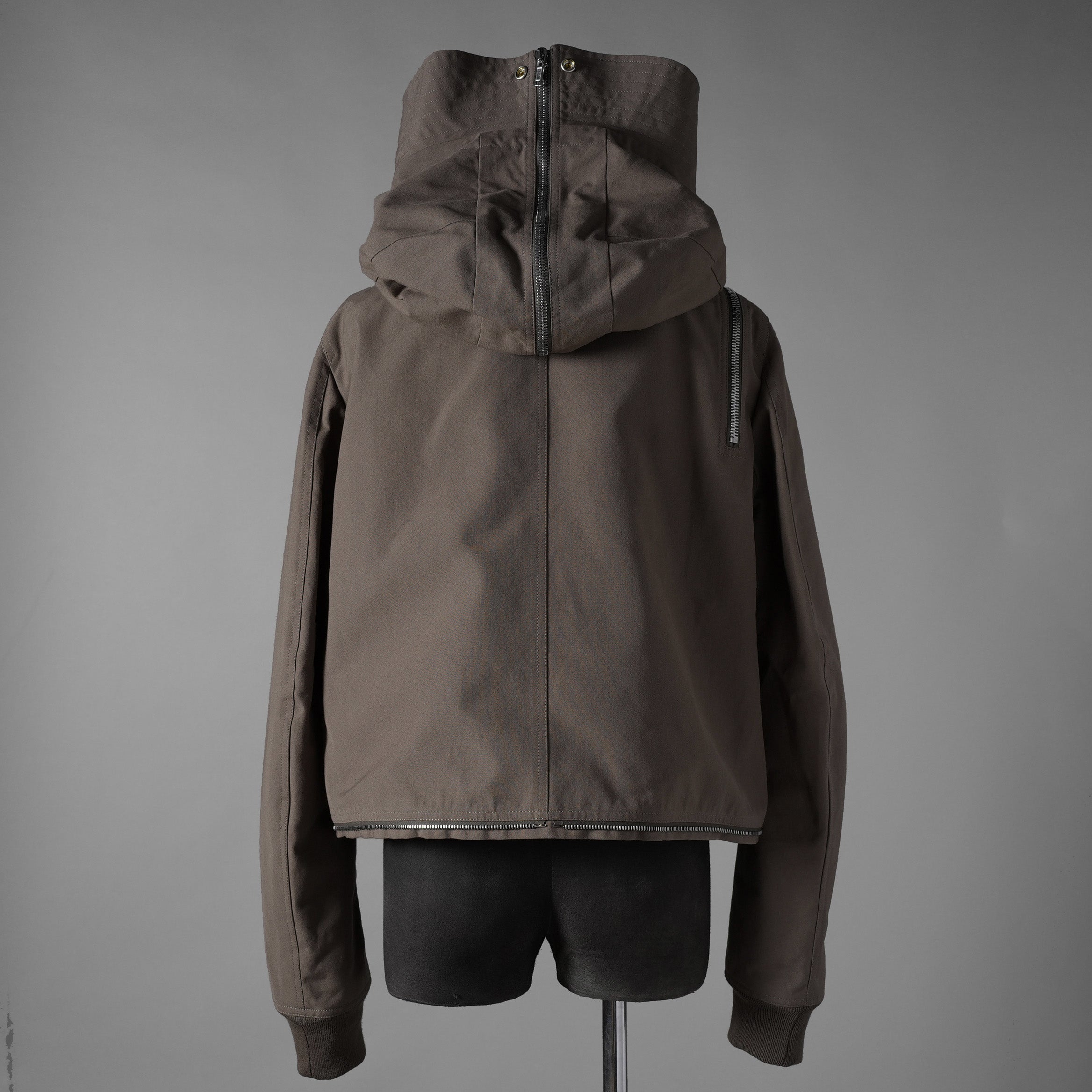 Rick Owensリックオウエンス / 美品 25SS Hollywood Headon Cropped Headon Parka / マウンテンパーカー ジャケット/ RL01E5718 CCVS / size 48 (SMOG)