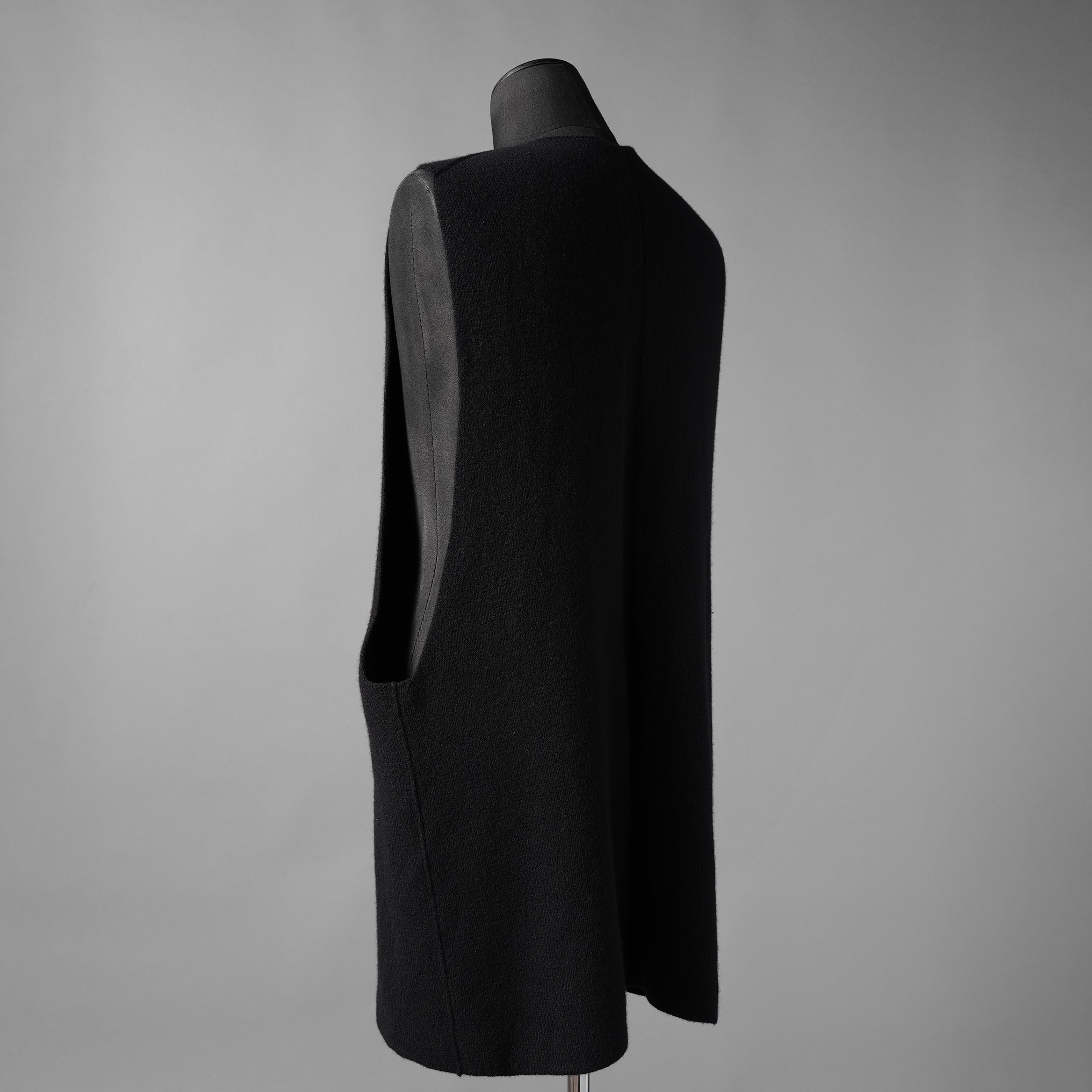 RICK OWENS リックオウエンス / 23AW LUXOR  V-tank Cashmere & Wool Sweater Vest ベスト / RR02C7683-CHWSR / size ONE (BLACK) ユニセックス
