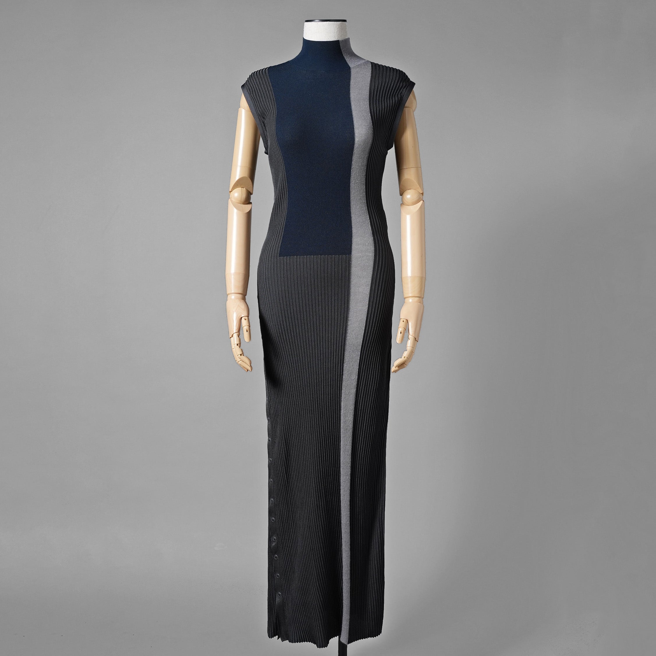 FENDI フェンディ / 23AW シルク ハイネック リブニット ノースリーブ マキシ丈ドレス ワンピース / FZDB58 A0EP / size 40 (NAVY) レディース