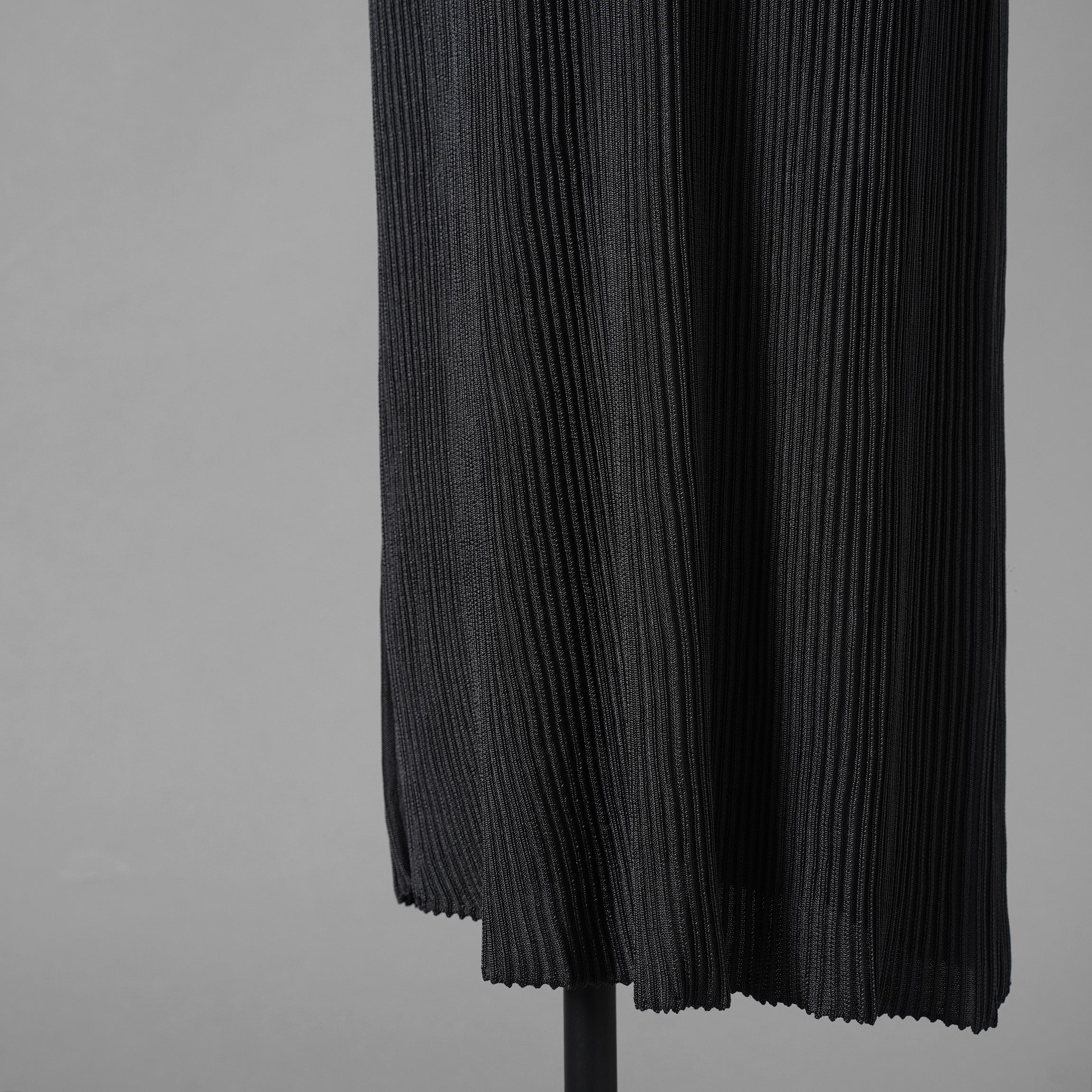 FENDI フェンディ / 23AW シルク ハイネック リブニット ノースリーブ マキシ丈ドレス ワンピース / FZDB58 A0EP / size 40 (NAVY) レディース