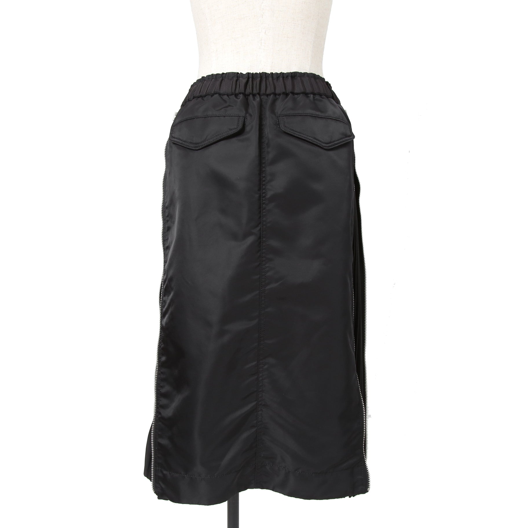 sacai サカイ / 美品 サイドプリーツ MA-1 スカート/ Nylon Twill Skirt / SCW-003 / size 2 (BLACK)
