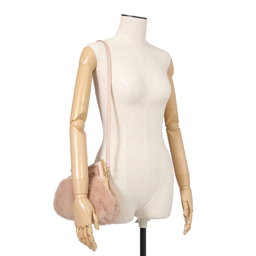 FENDI フェンディ / 2021年モデル 美品 ファースト スモール バッグ / シープ ムートン / PINK