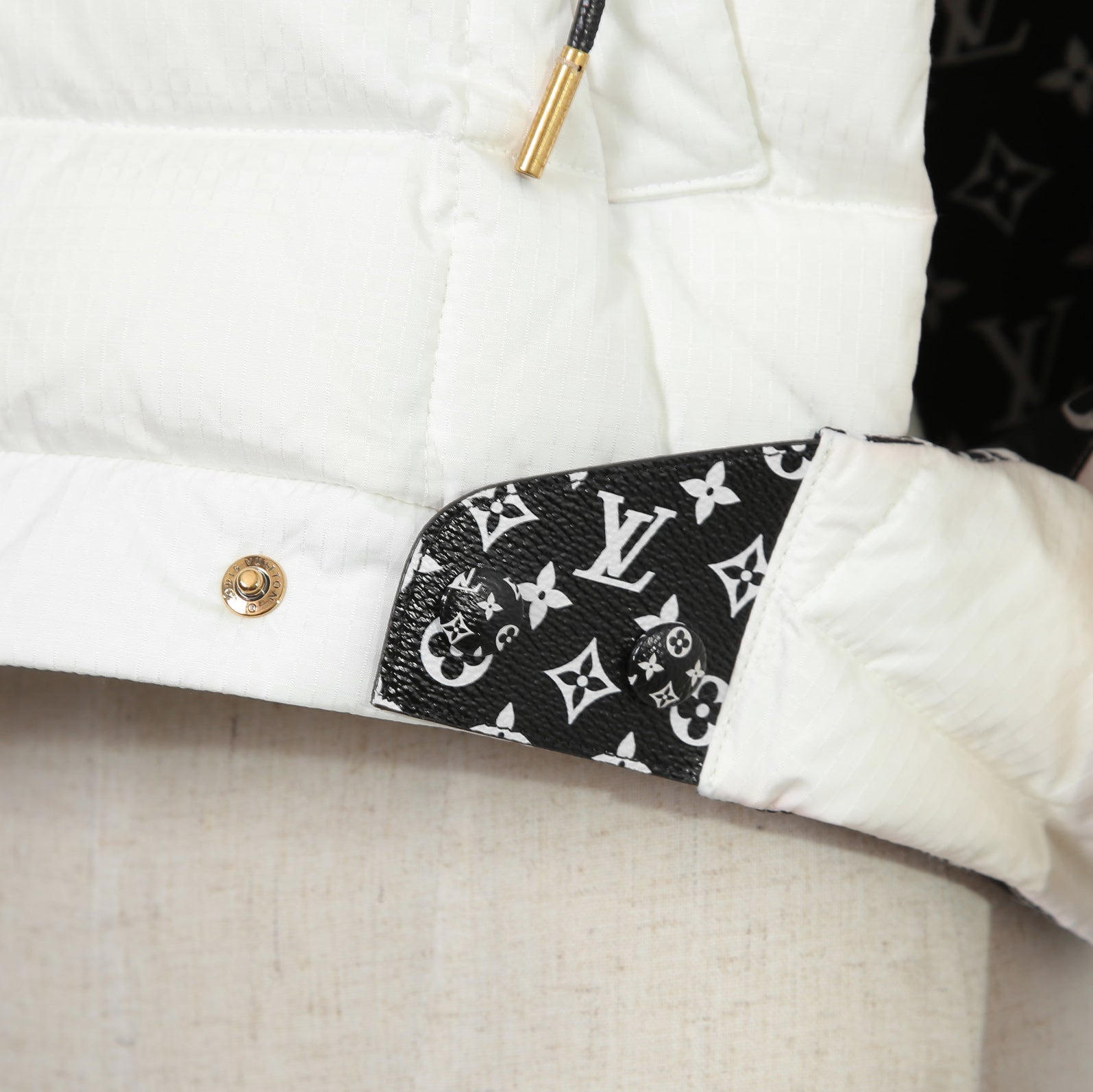 LOUIS VUITTON ルイヴィトン / 2022AW LVマッチ オープンアーム ジャケット ダウンベスト / RW222W E54 FNOW30 / size 38 (WHITE)