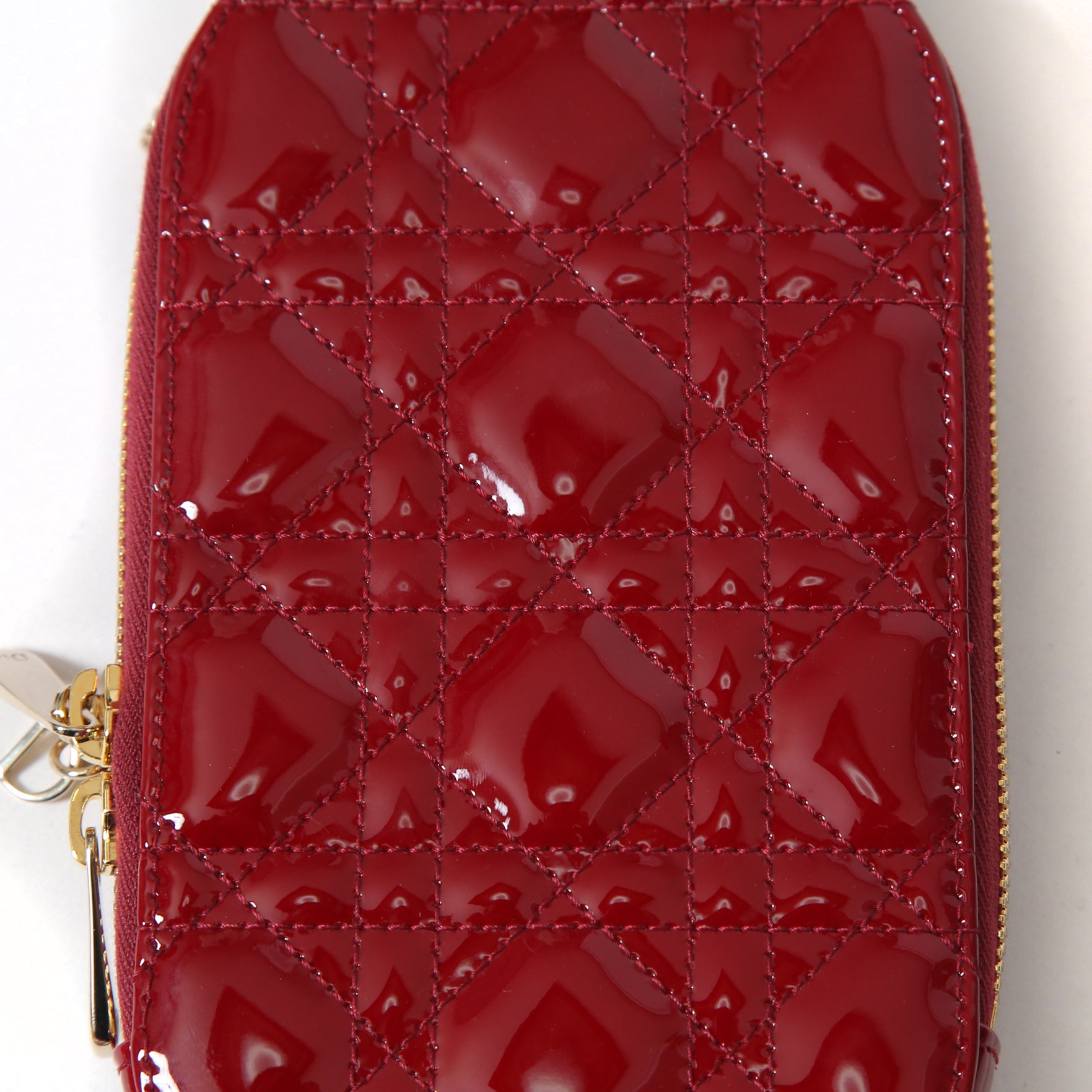 Christian Dior クリスチャンディオール / 美品 Lady Dior Call'in Dior フォンホルダー カナージュ パテントカーフスキン / ミニバッグ / CHERRY RED
