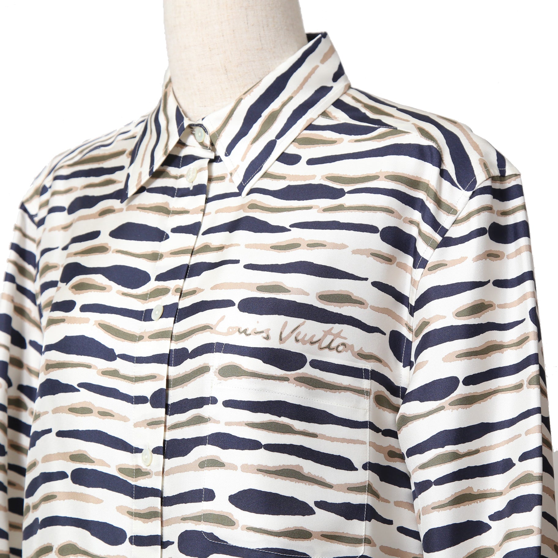 Louis Vitton ルイヴィトン / 22AW 美品 アニマルプリント 総柄 シルク 長袖シャツ / RW222J NY2 FNBL23 / size 36 (WHITE) ユニセックス