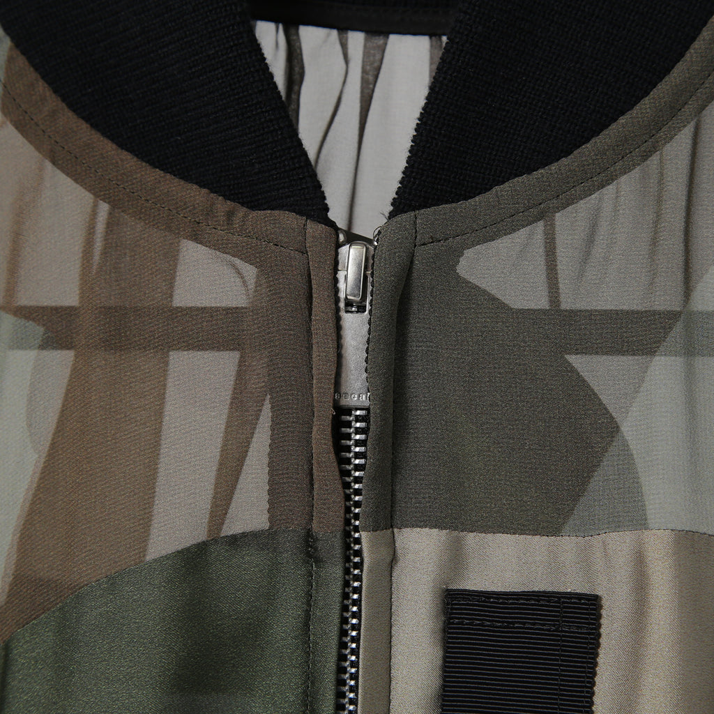 sacai x KAWSサカイ カウズ コラボ / 21SS 美品 カモフラージュ シアー ブルゾン / ジャケット / 21-05679 / size 1 (CAMO)