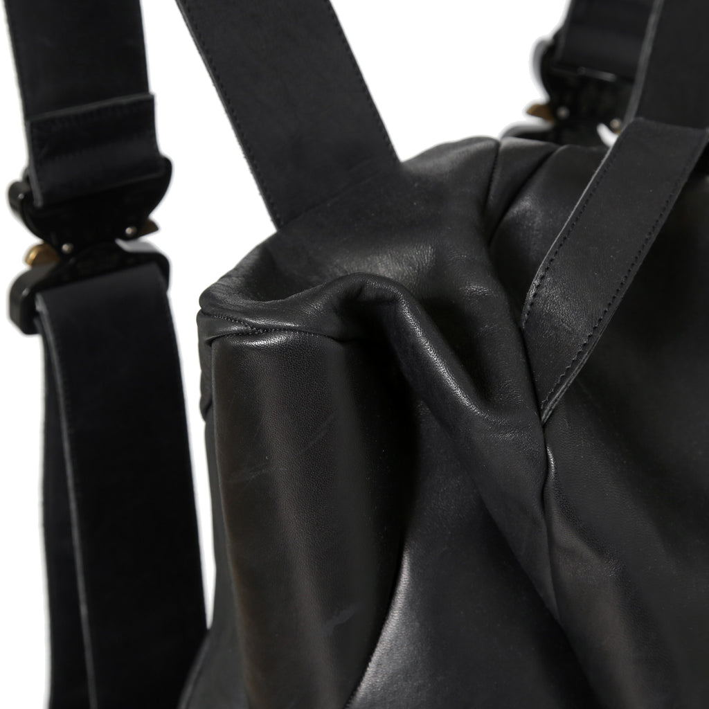 新品 LEON EMANUEL BLANCK レオンエマニュエル ブランク / GUIDI HORSE “Full grain” LEATHER / Distortion Pregnant Lady Backpack / BLACK リュック