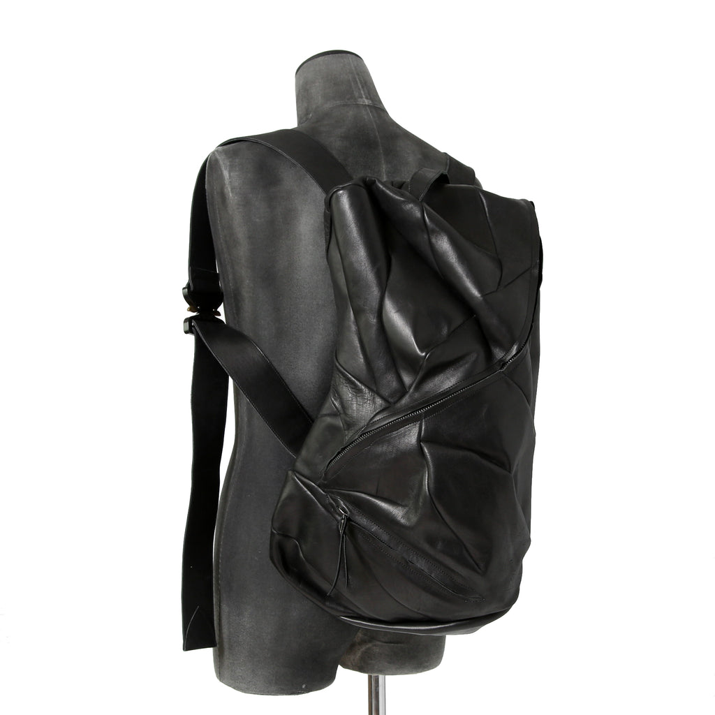 新品 LEON EMANUEL BLANCK レオンエマニュエル ブランク / GUIDI HORSE “Full grain” LEATHER / Distortion Pregnant Lady Backpack / BLACK リュック