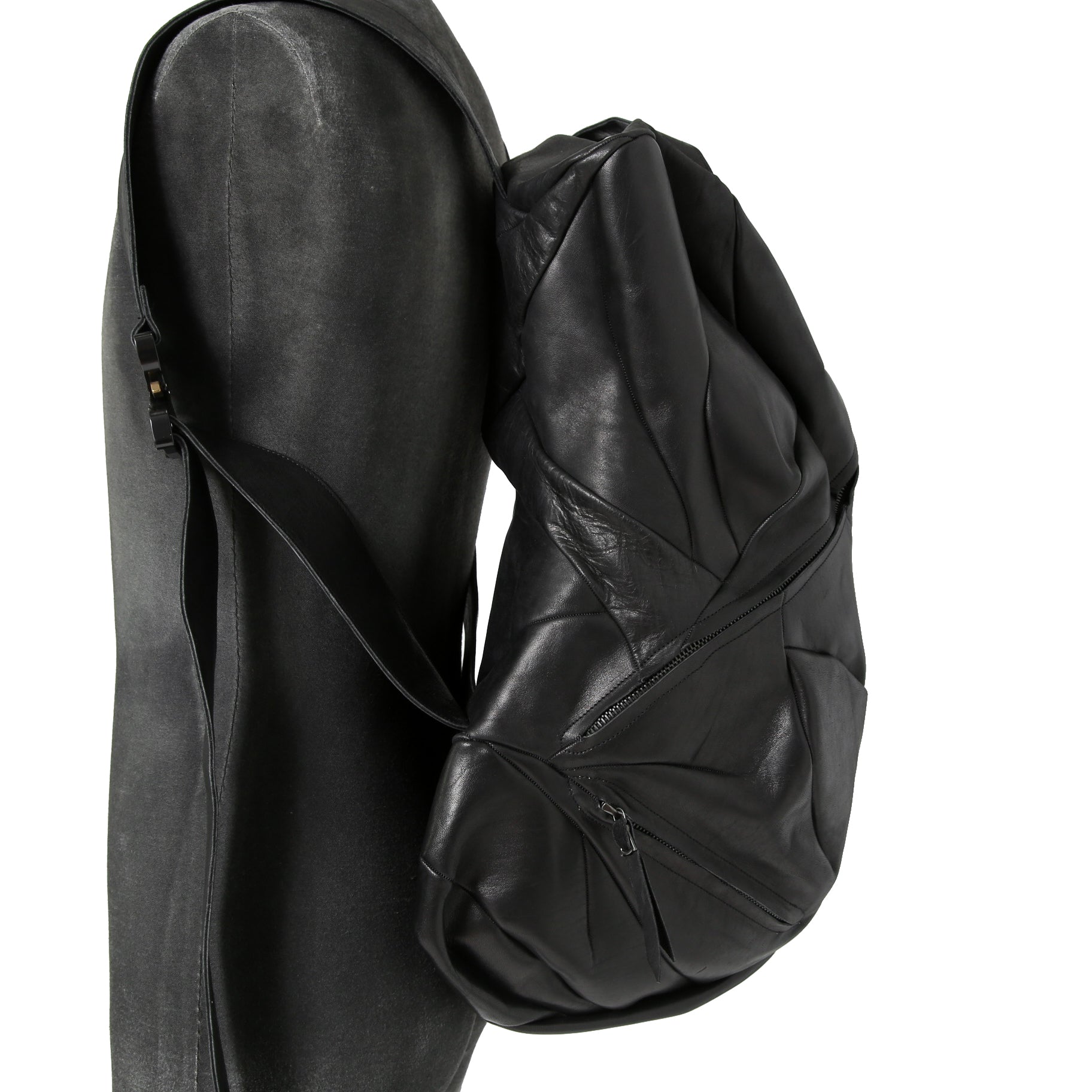 レオン エマニュエル ブランク GUIDI HORSE LEATHER リュック 新品 LEON EMANUEL BLANCK レオンエマニュエル ブランク / GUIDI HORSE