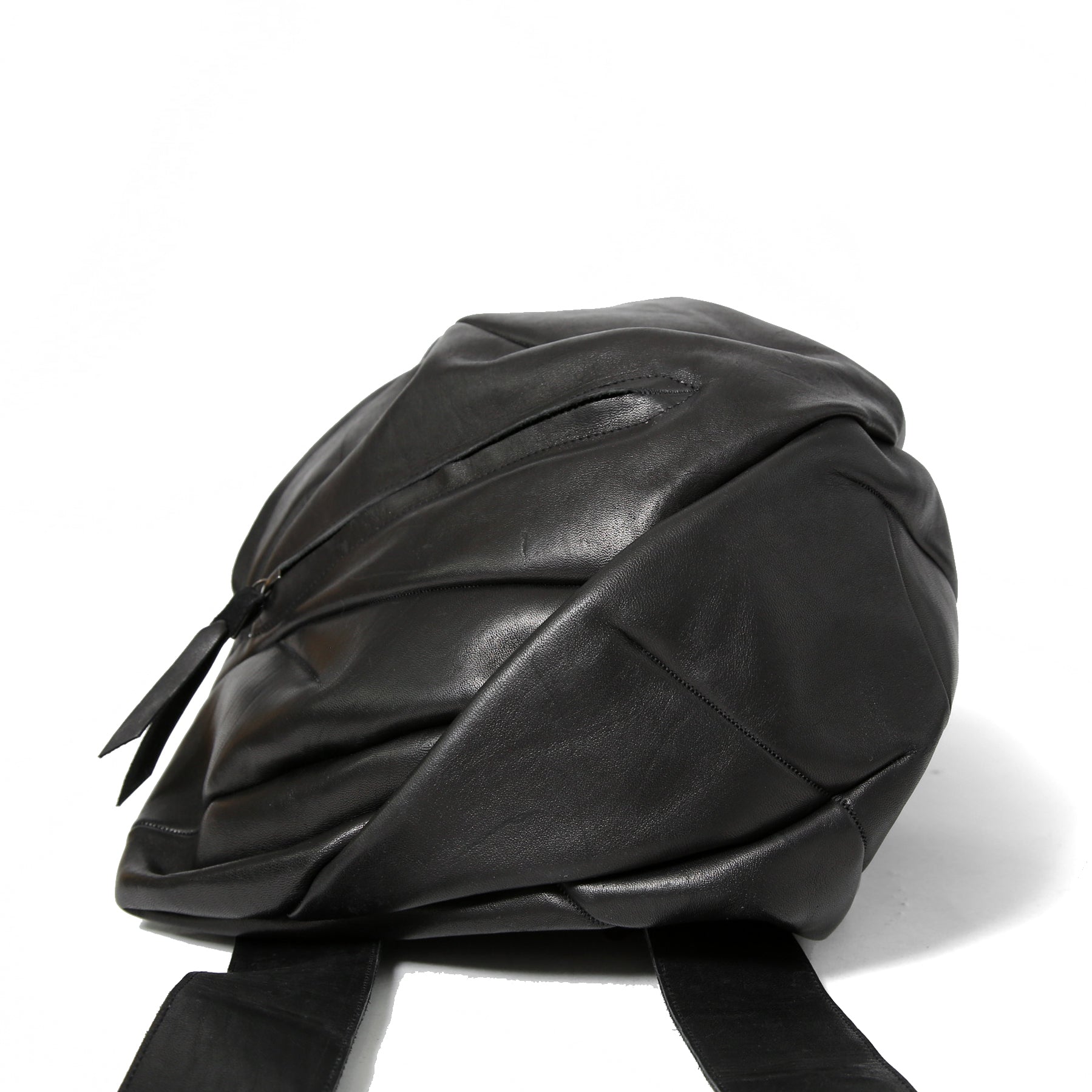 新品 LEON EMANUEL BLANCK レオンエマニュエル ブランク / GUIDI HORSE “Full grain” LEATHER / Distortion Pregnant Lady Backpack / BLACK リュック