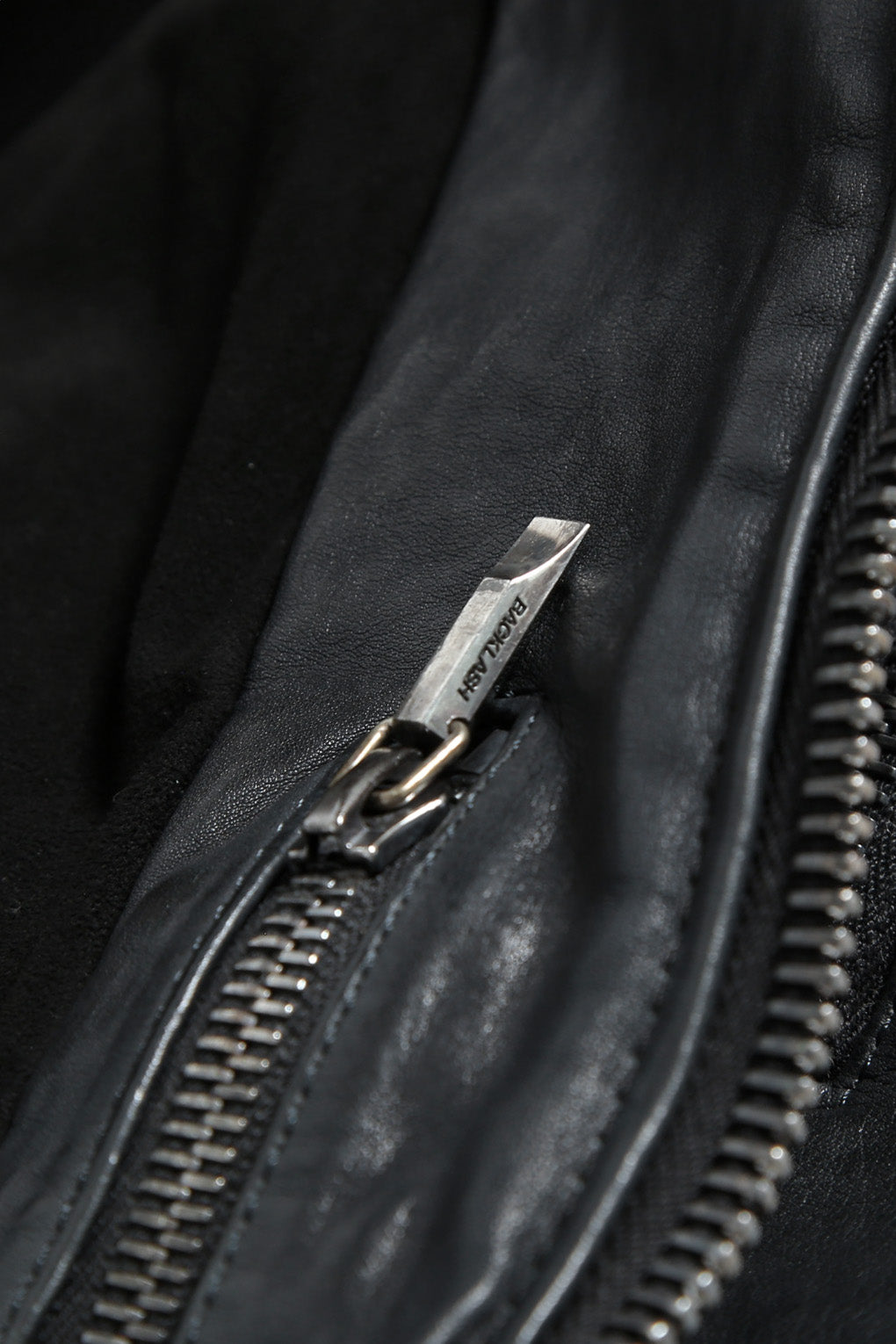 24AW ISAMUKATAYAMA BACKLASH The Line Italian calf O.D leather