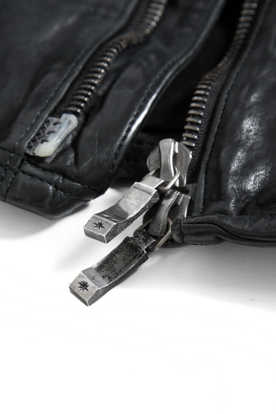 24AW ISAMUKATAYAMA BACKLASH The Line Italian calf O.D leather