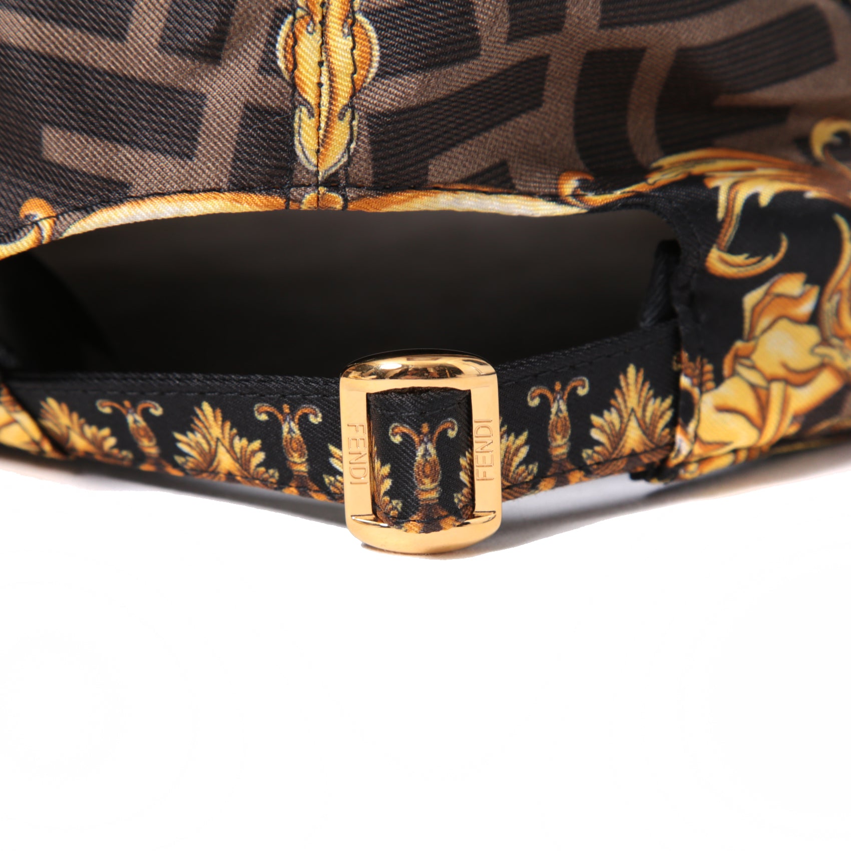 FENDACEフェンダーチェ / 美品 マルチカラー シルク キャップ / 57cm (M) フェンディ x ヴェルサーチ コラボ