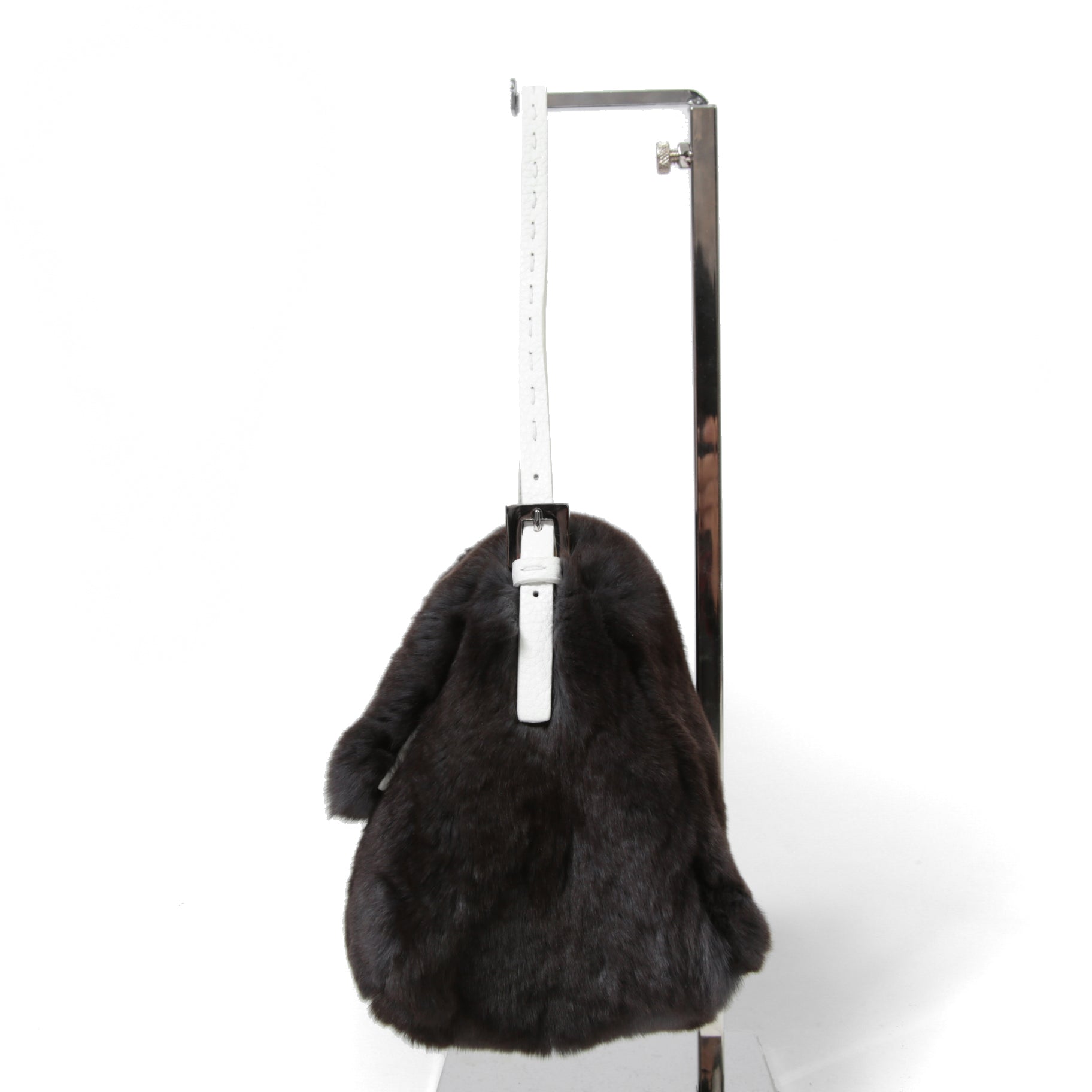 FENDI フェンディ / Mamma Baguette Selleria マンマ バゲット セレリア / ワンショルダーバッグ / ミンクファー ローマ レザー（牛革） / BLACK x WHITE