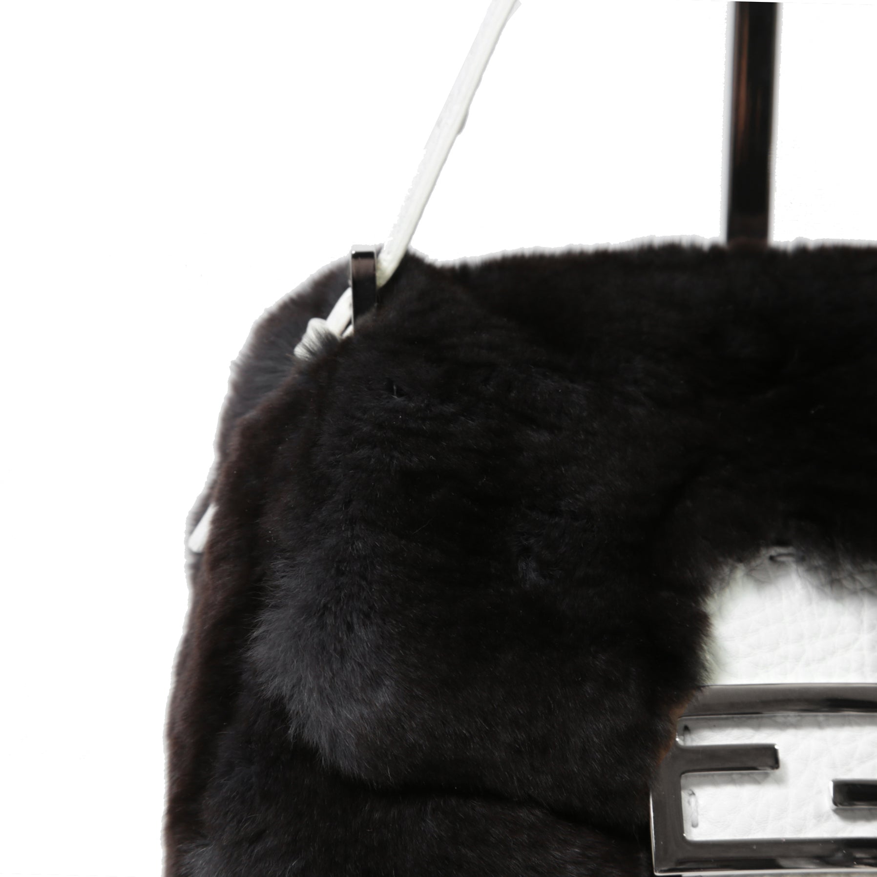 FENDI フェンディ / Mamma Baguette Selleria マンマ バゲット セレリア / ワンショルダーバッグ / ミンクファー ローマ レザー（牛革） / BLACK x WHITE