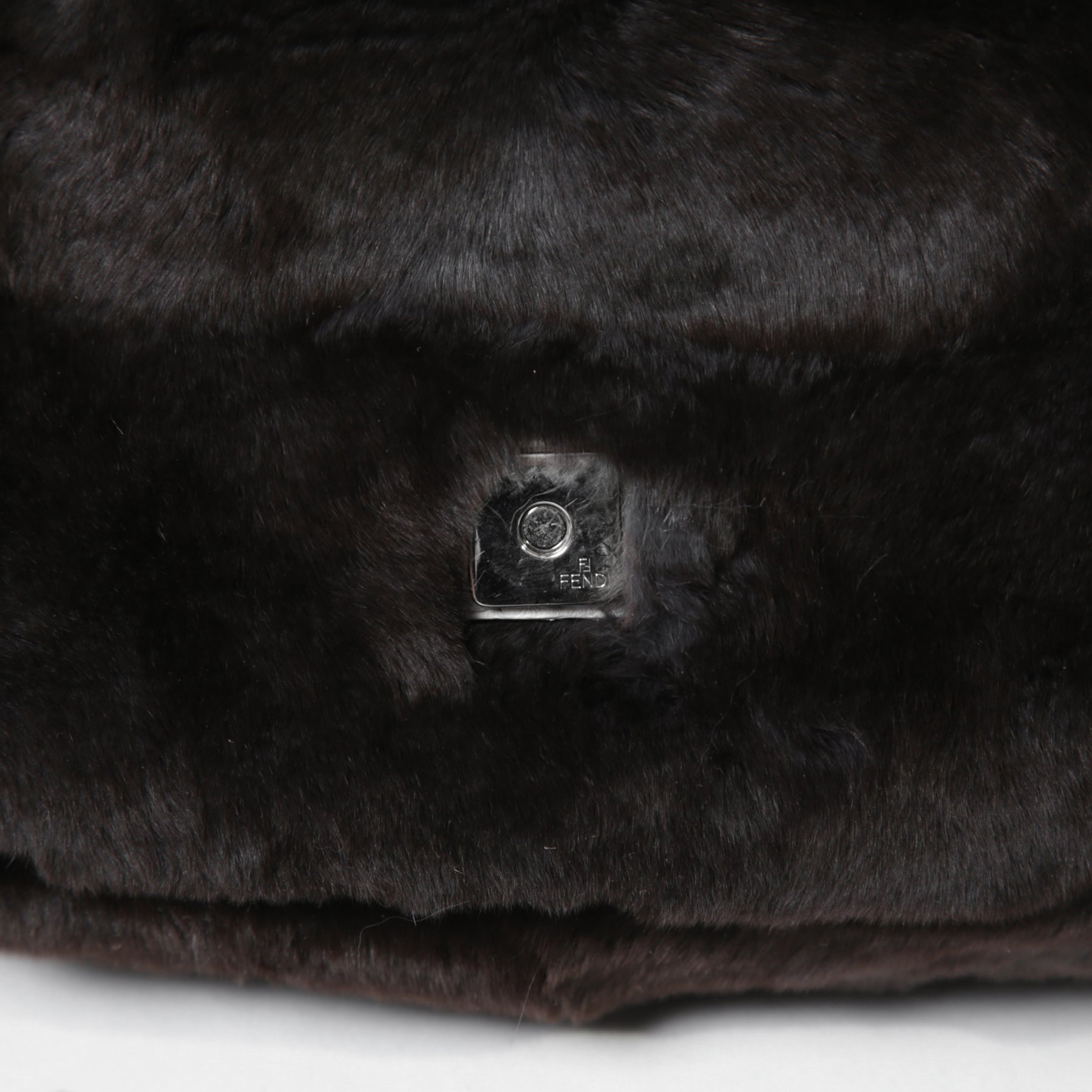 FENDI フェンディ / Mamma Baguette Selleria マンマ バゲット セレリア / ワンショルダーバッグ / ミンクファー ローマ レザー（牛革） / BLACK x WHITE