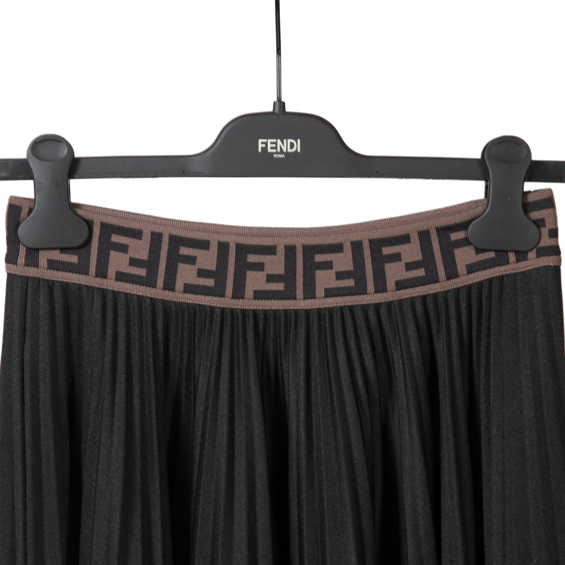 FENDI フェンディ / 美品 FF柄 プリーツスカート ブラック ズッカ / FQ7135 A5WC / size 40 (BLACK) レディース