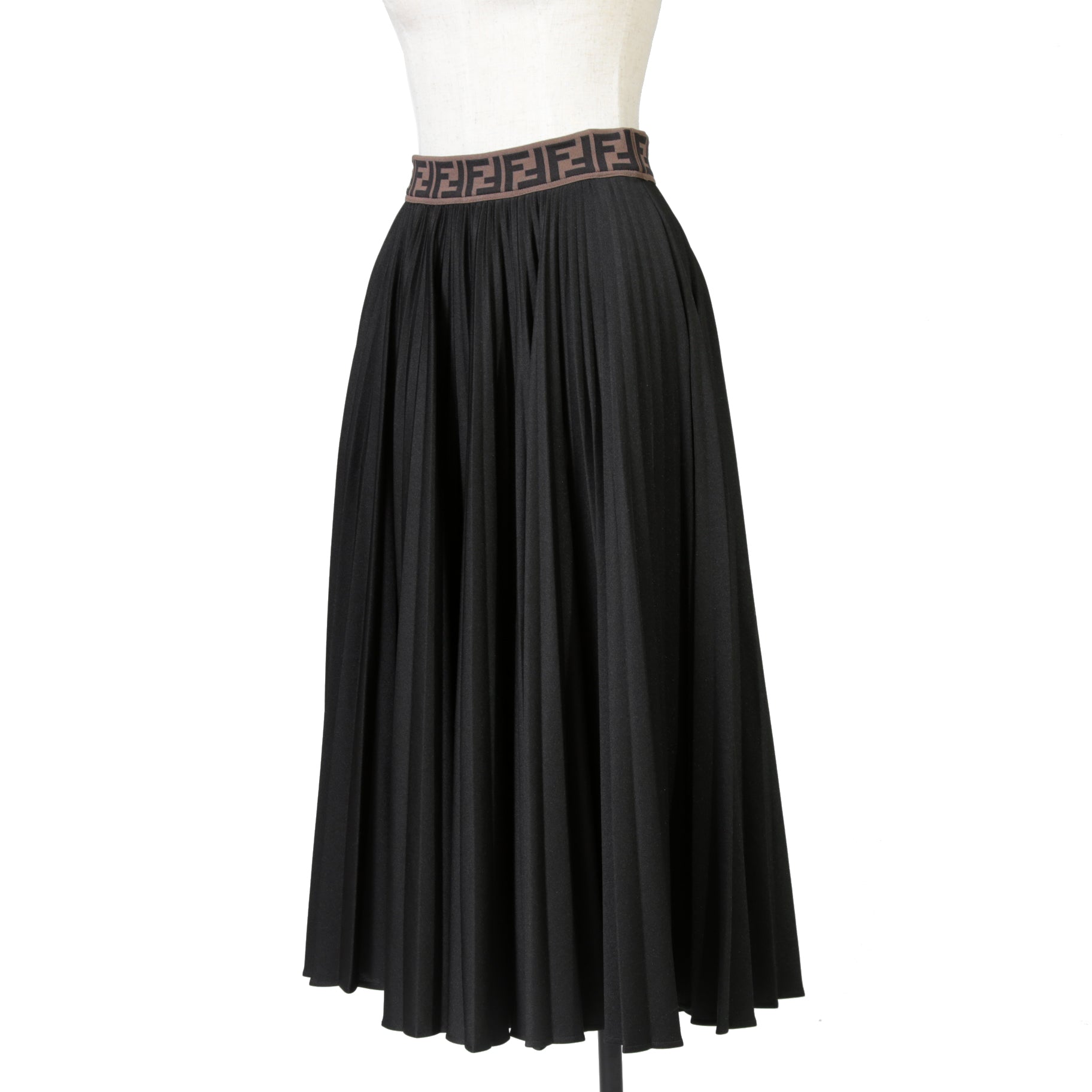 FENDI フェンディ / 美品 FF柄 プリーツスカート ブラック ズッカ / FQ7135 A5WC / size 40 (BLACK) レディース