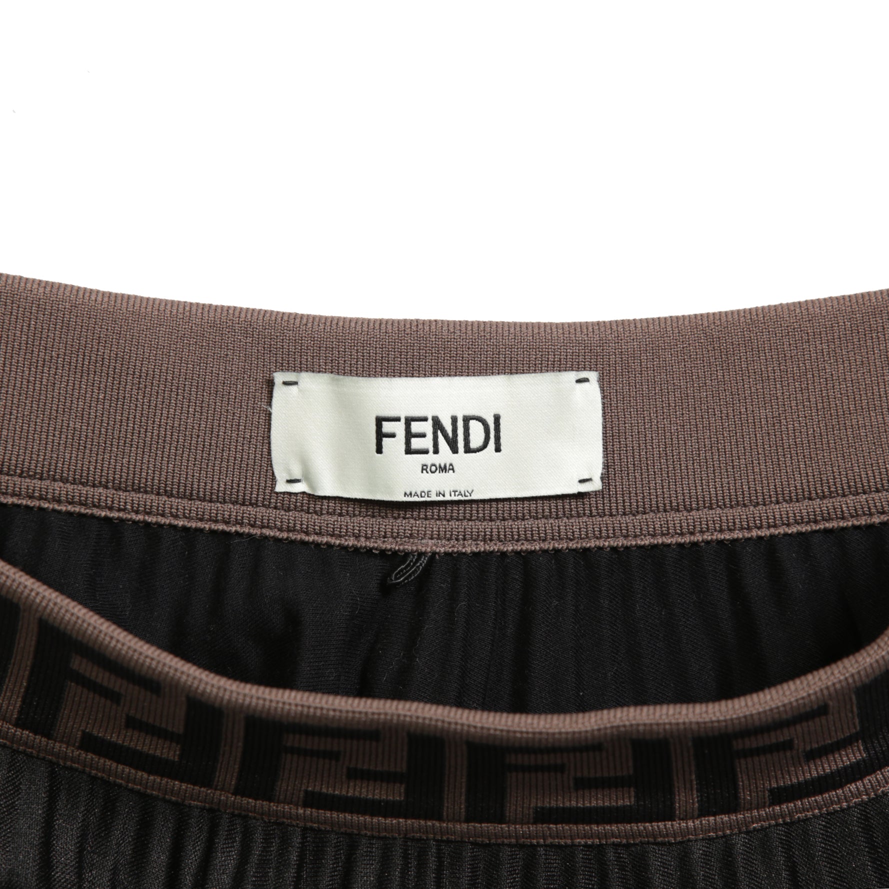 FENDI フェンディ / 美品 FF柄 プリーツスカート ブラック ズッカ / FQ7135 A5WC / size 40 (BLACK) レディース