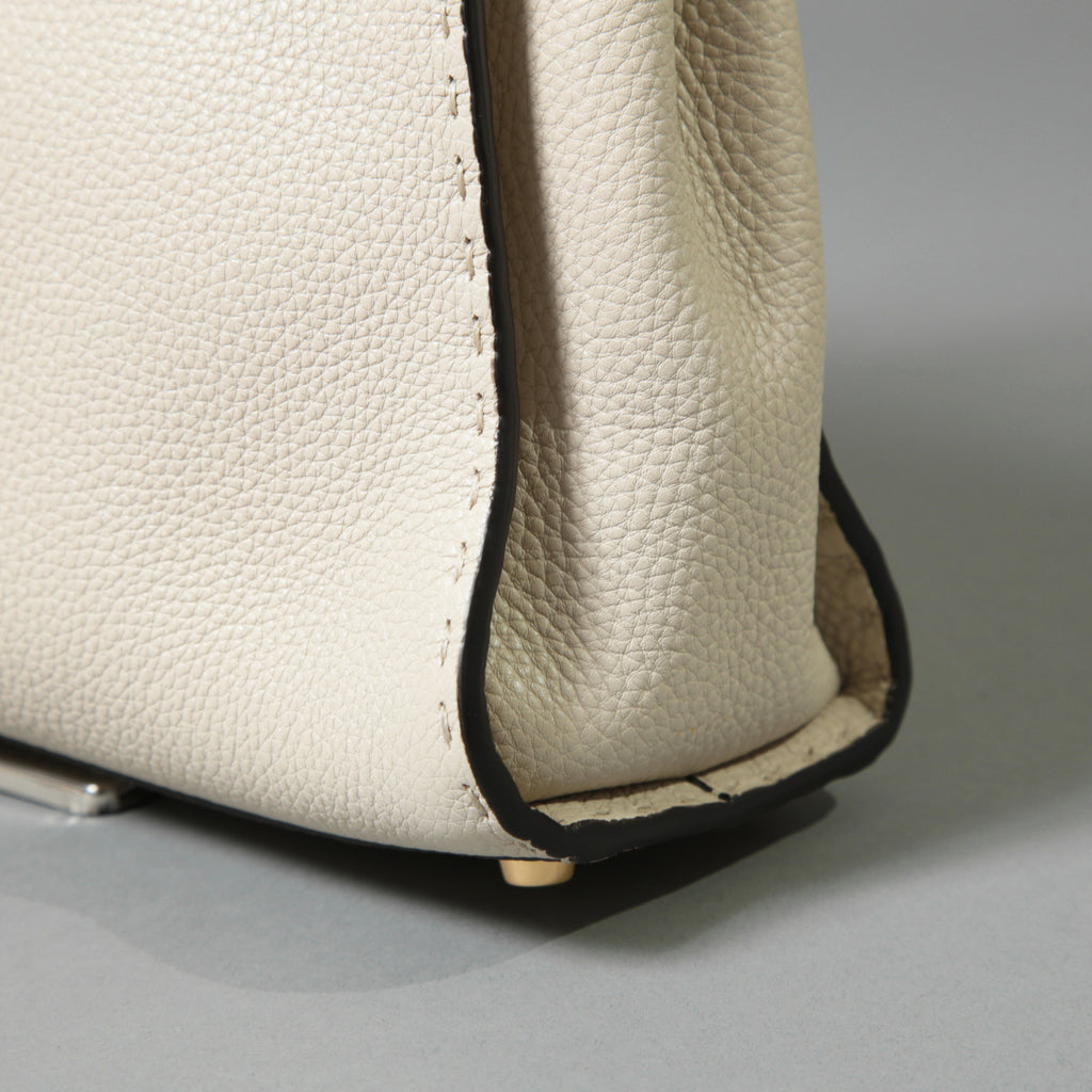 FENDI フェンディ / 美品 selleriaセレリア ピーカブー ミディアム  / カーフレザー / スカーフ付き / クリーム x グレー x ピンク x ゴールド（金具）