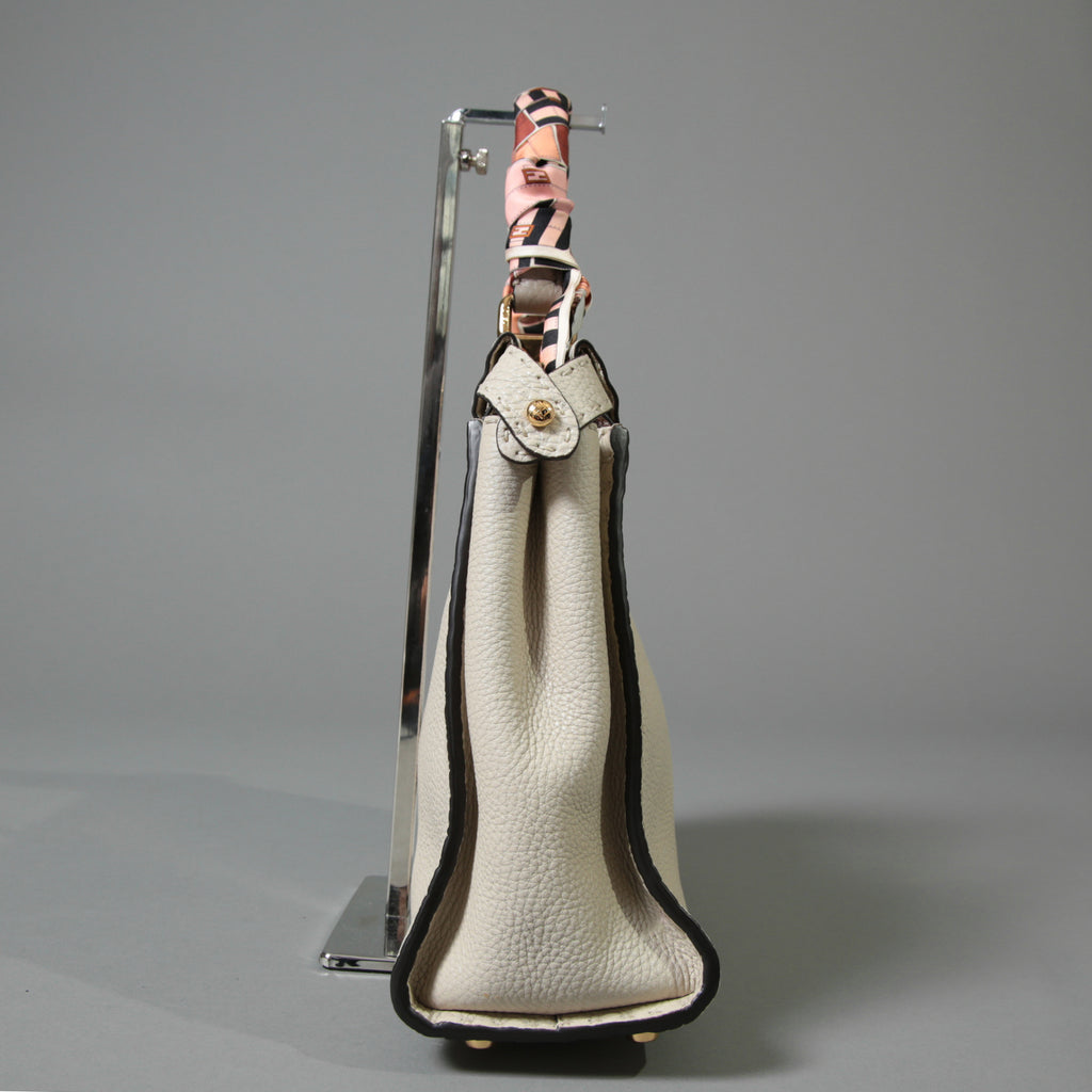 FENDI フェンディ / 美品 selleriaセレリア ピーカブー ミディアム  / カーフレザー / スカーフ付き / クリーム x グレー x ピンク x ゴールド（金具）