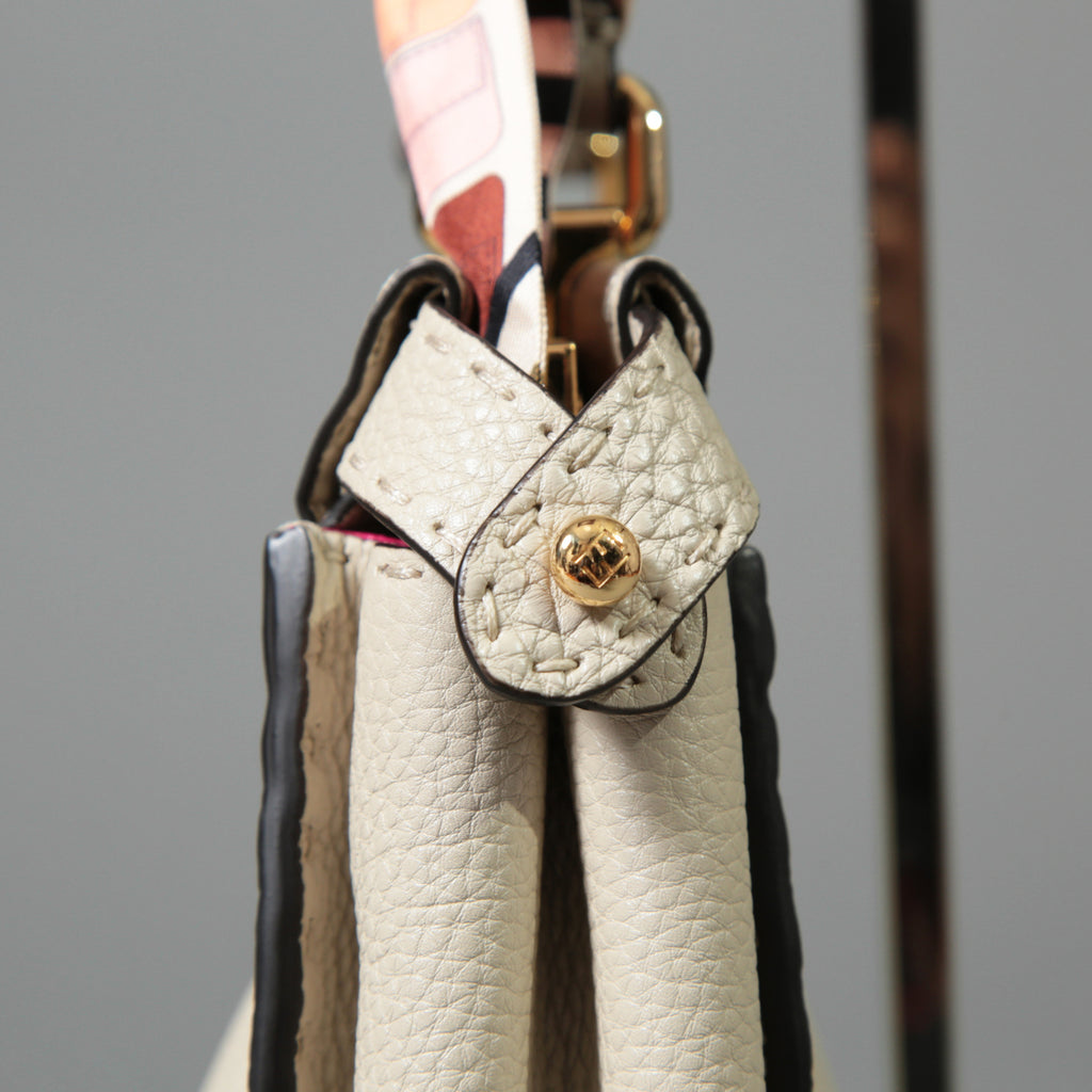 FENDI フェンディ / 美品 selleriaセレリア ピーカブー ミディアム  / カーフレザー / スカーフ付き / クリーム x グレー x ピンク x ゴールド（金具）