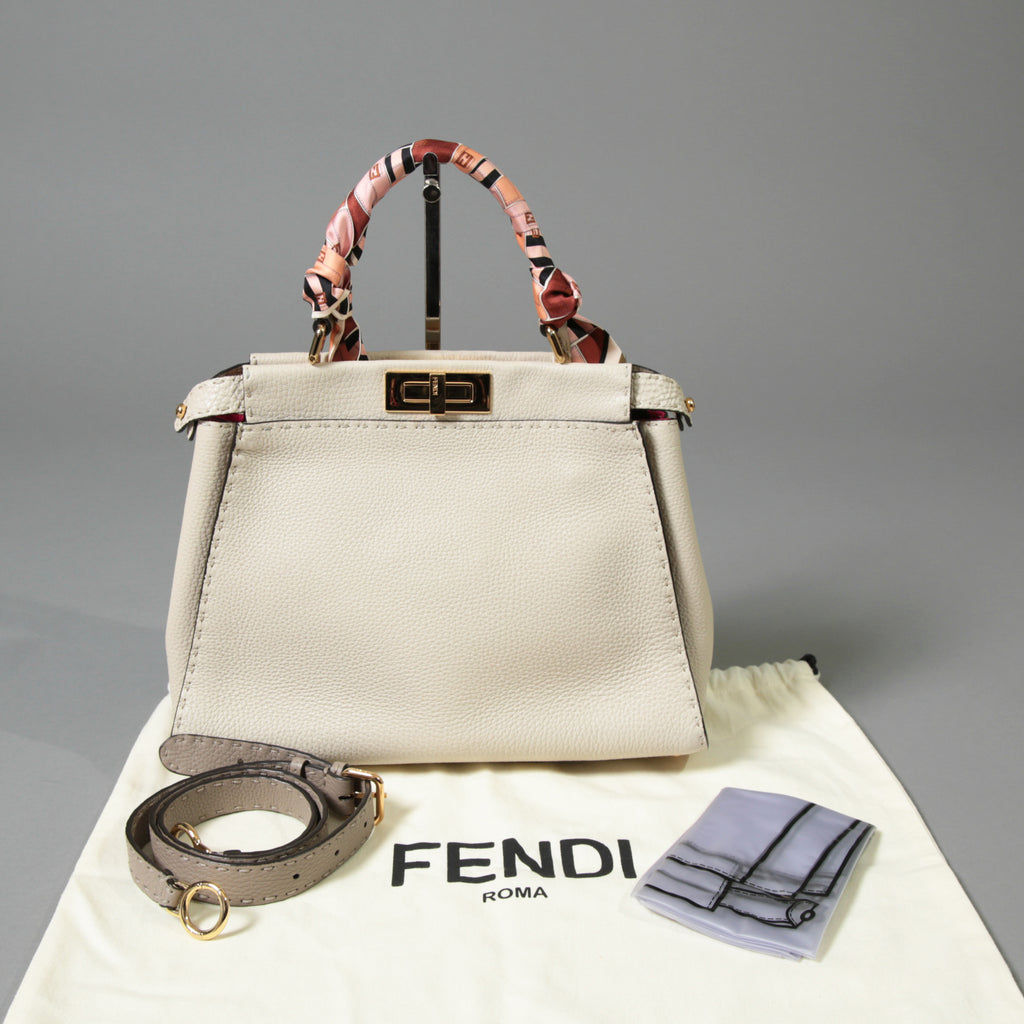 FENDI フェンディ / 美品 selleriaセレリア ピーカブー ミディアム  / カーフレザー / スカーフ付き / クリーム x グレー x ピンク x ゴールド（金具）