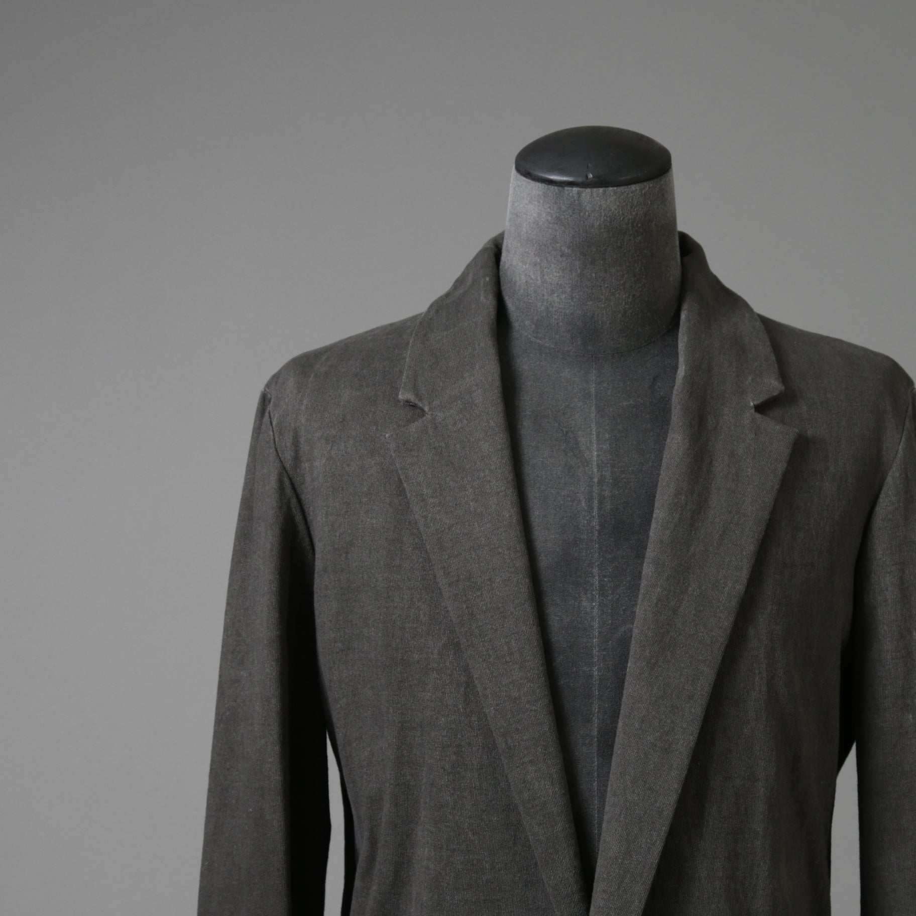 m.a + エムエークロス / 24SS 美品 チェスターコート / コットン ミディアム ジャージ / J120/VL-MJP1 / size 48 (CARBON) maurizio amadei ロングジャケット