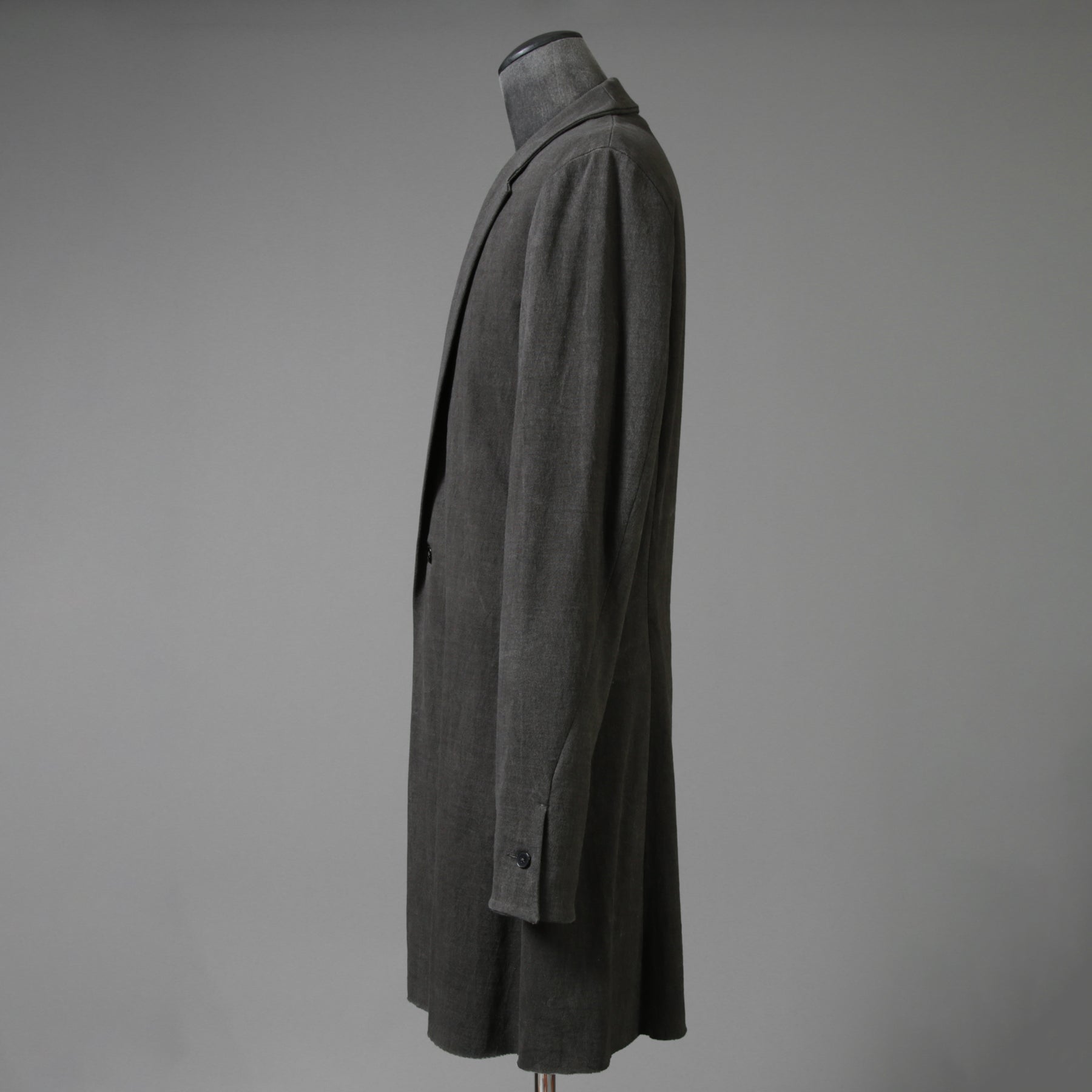 m.a + エムエークロス / 24SS 美品 チェスターコート / コットン ミディアム ジャージ / J120/VL-MJP1 / size 48 (CARBON) maurizio amadei ロングジャケット