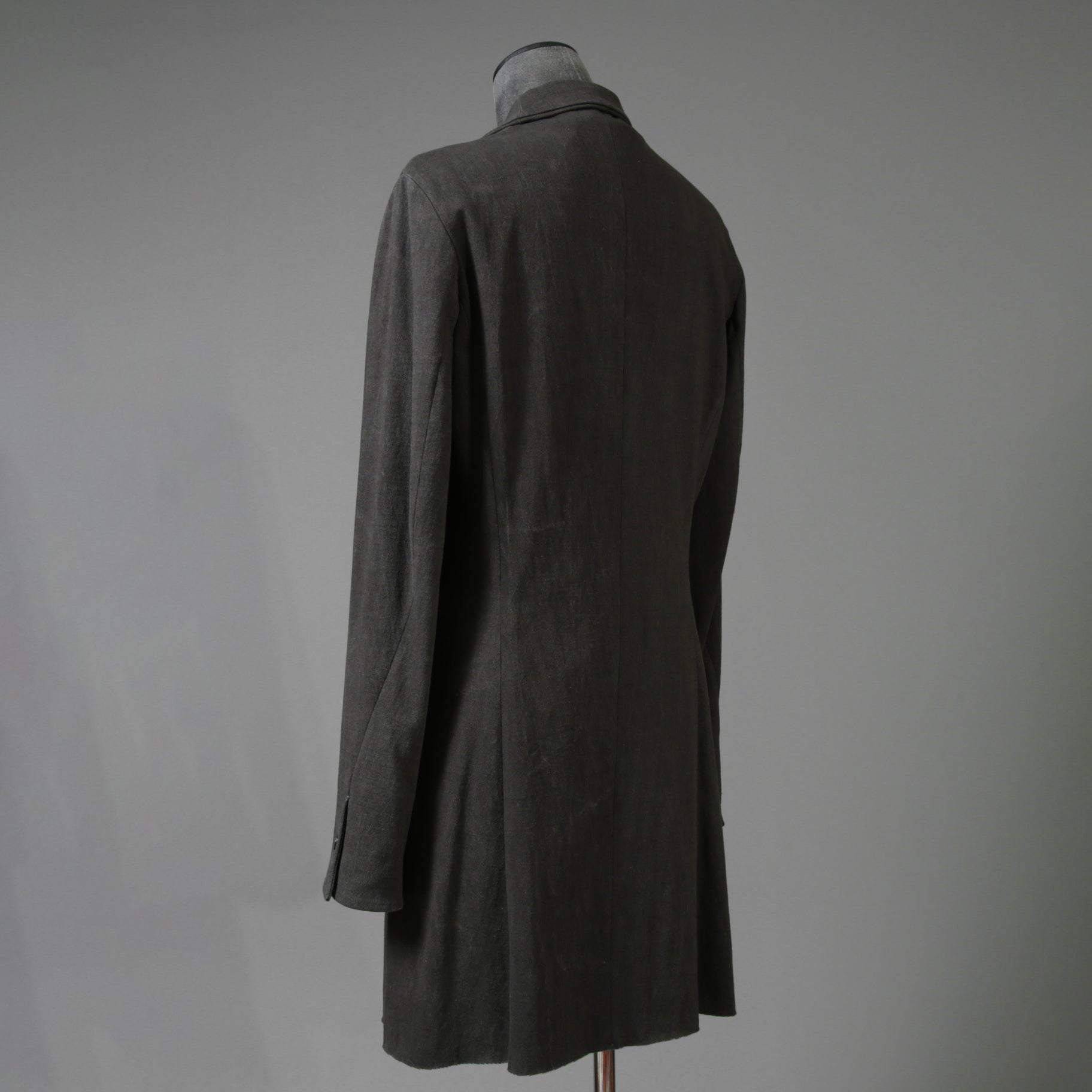 m.a + エムエークロス / 24SS 美品 チェスターコート / コットン ミディアム ジャージ / J120/VL-MJP1 / size 48 (CARBON) maurizio amadei ロングジャケット