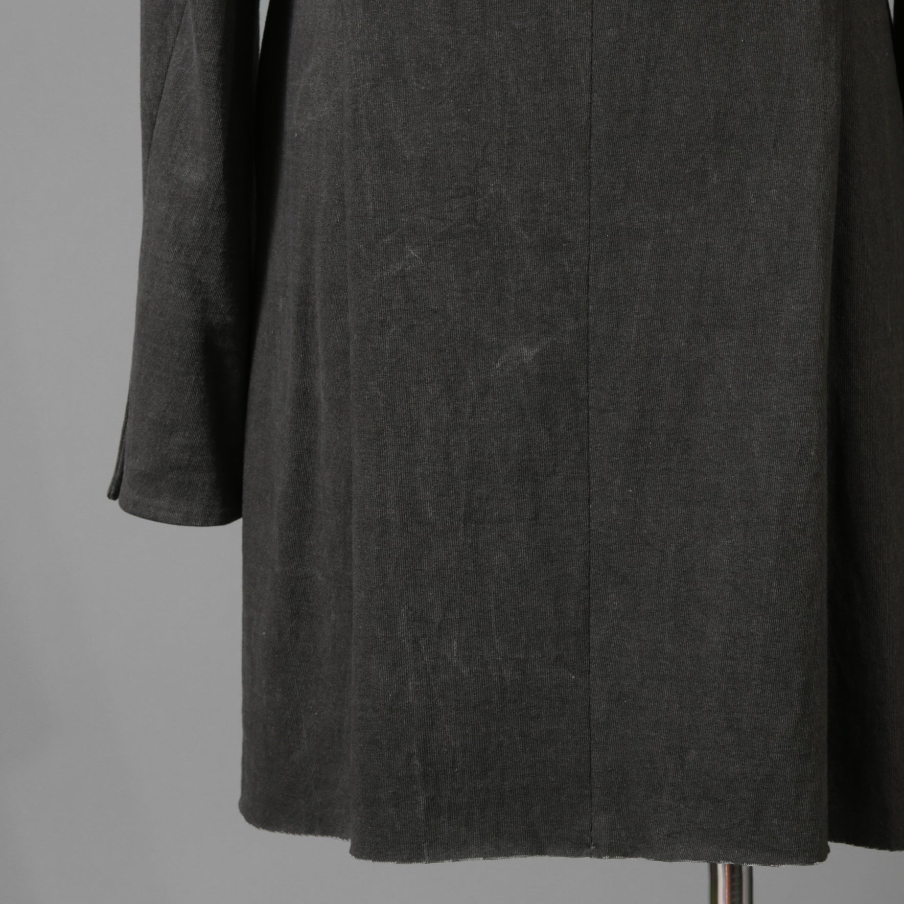 m.a + エムエークロス / 24SS 美品 チェスターコート / コットン ミディアム ジャージ / J120/VL-MJP1 / size 48 (CARBON) maurizio amadei ロングジャケット