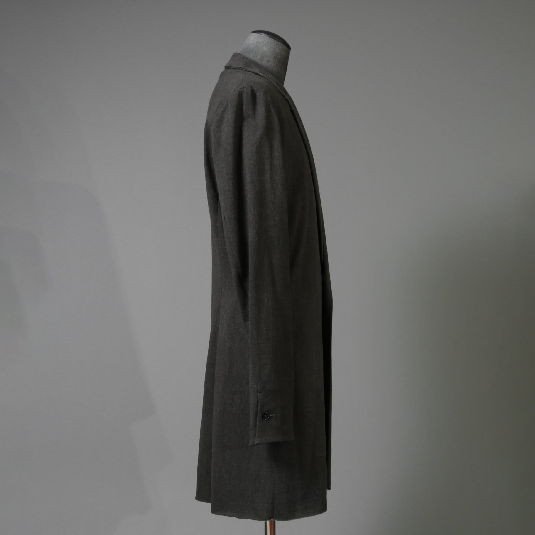 m.a + エムエークロス / 24SS 美品 チェスターコート / コットン ミディアム ジャージ / J120/VL-MJP1 / size 48 (CARBON) maurizio amadei ロングジャケット