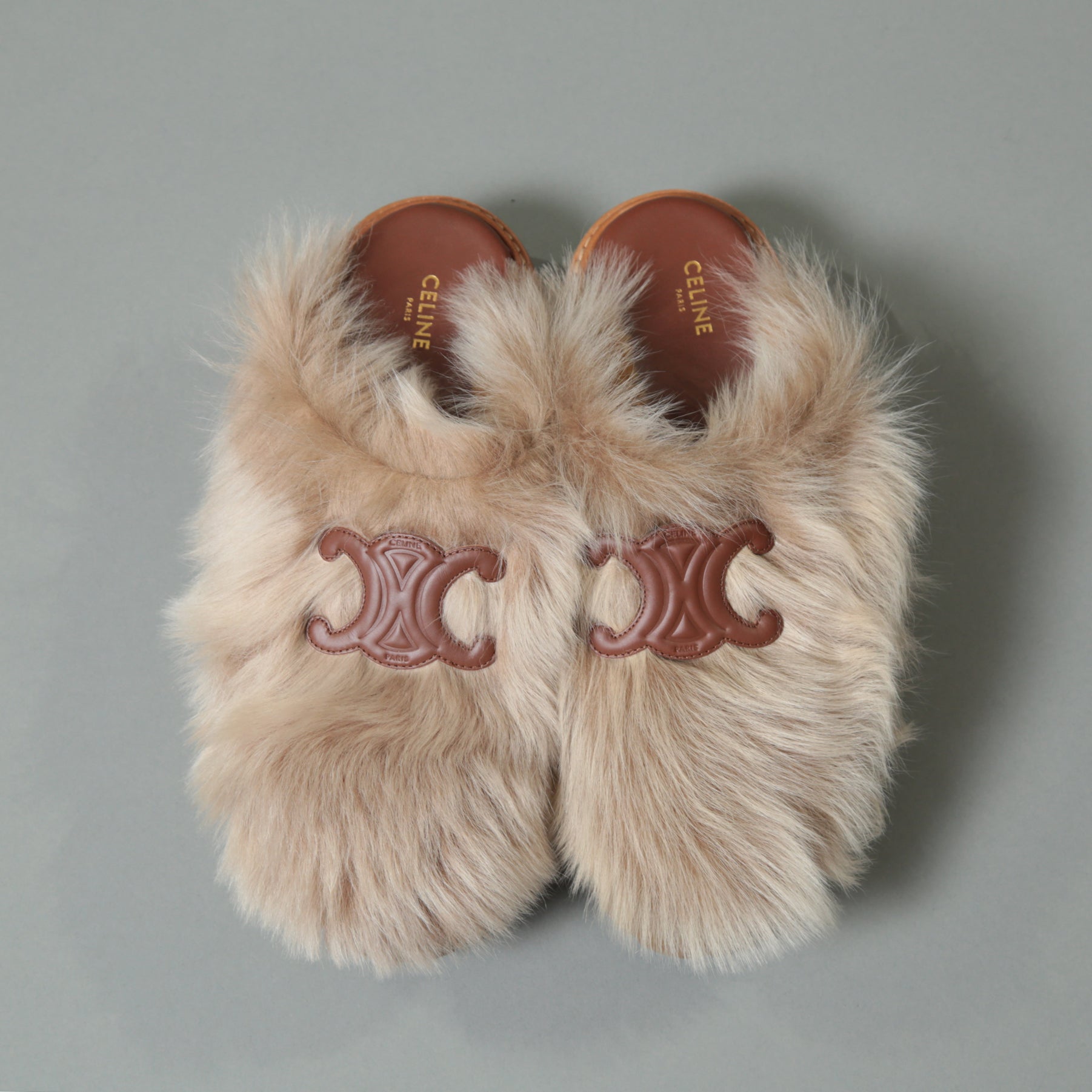 CELINE セリーヌ / 美品 エディ期 CELINE SLIDES TRIOMPHE IN SHEARLING トリオンフ ファー×レザー サボ / 厚底 ミュール / size 36 (ベージュ×ブラウン)レディース