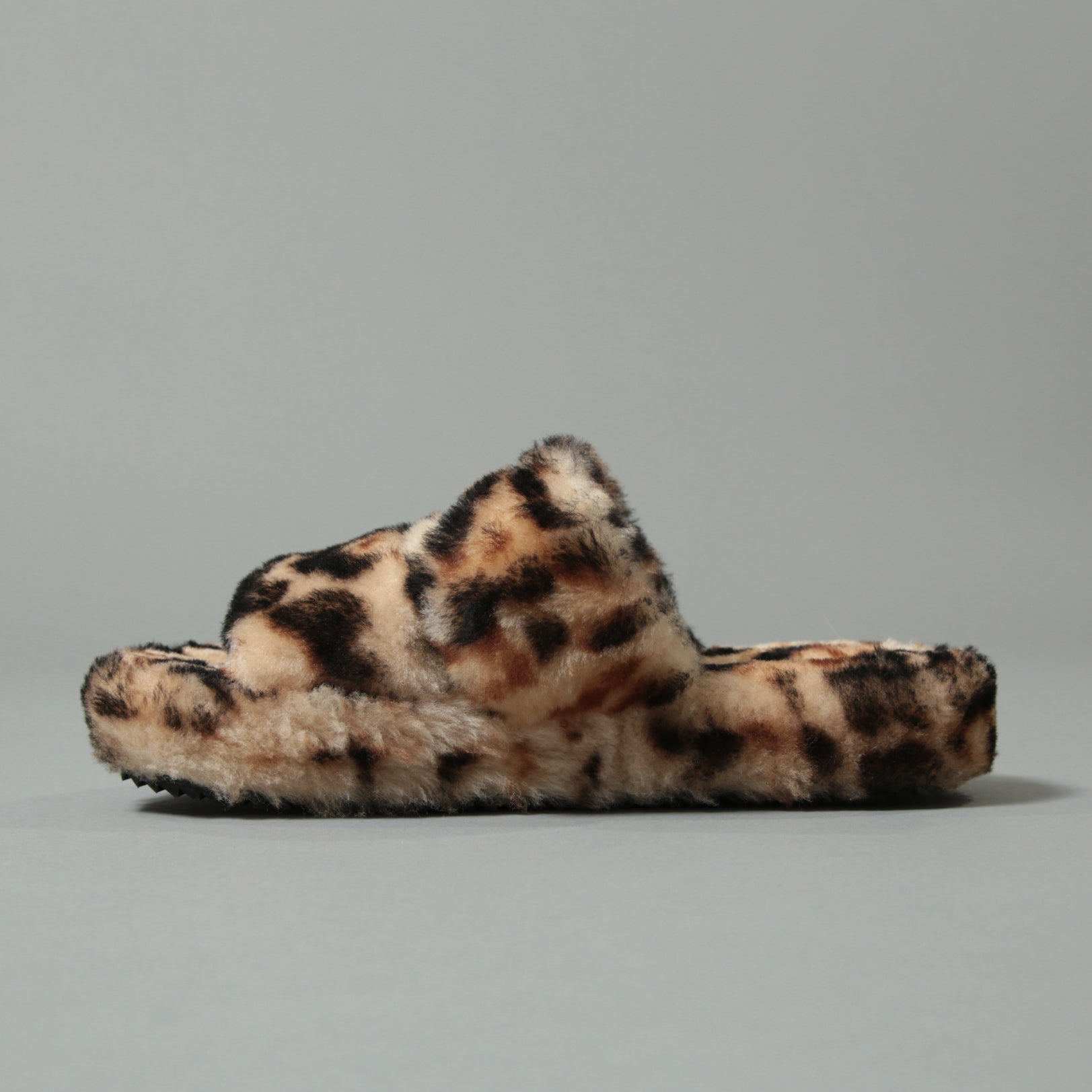 CELINE セリーヌ / 美品 SLIDES TRIOMPHE IN SHEARLING  スライド トリオンフ サンダル / ムートン / size 36 (23cm) レオパード シューズ