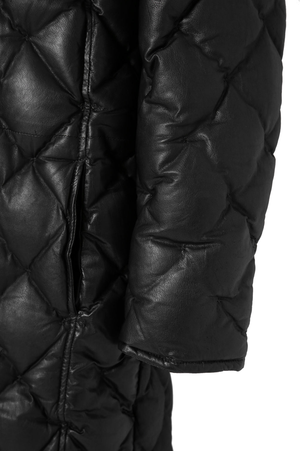 希少 新品 イサムカタヤマ バックラッシュ / HOODED DOWN COAT / KANGAROO + POLISH WHITE GOOSE / size XL (BLACK) レザー ダウン コート