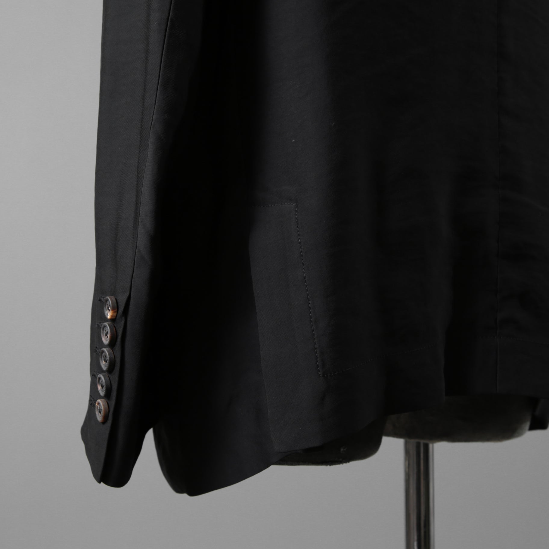 ZIGGY CHEN ジギーチェン / 24PRE FALL Classic Two Button Blazer / ジャケット / 0M2420910 / size 44 (BLACK)