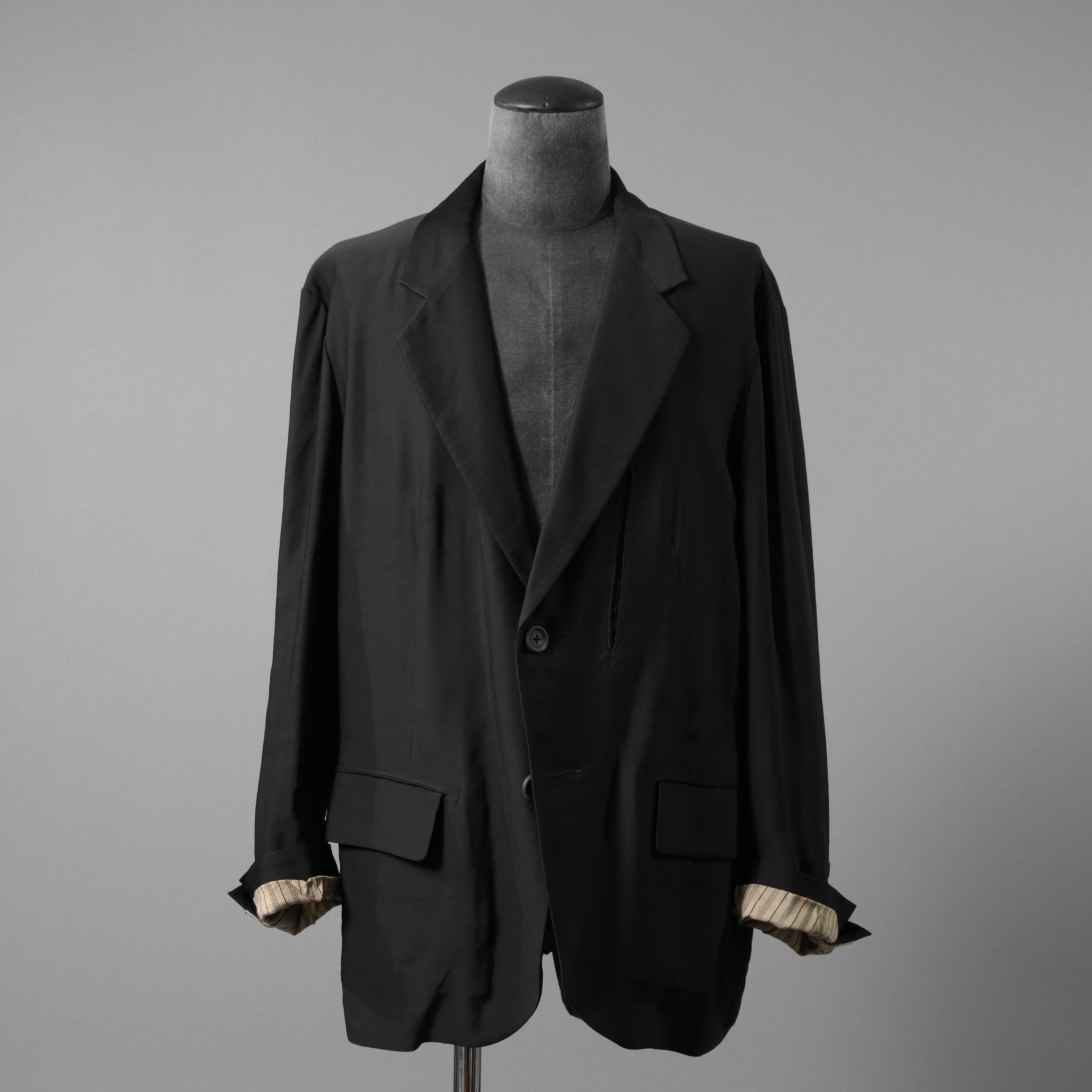 ZIGGY CHEN ジギーチェン / 24PRE FALL Classic Two Button Blazer / ジャケット / 0M2420910 / size 44 (BLACK)