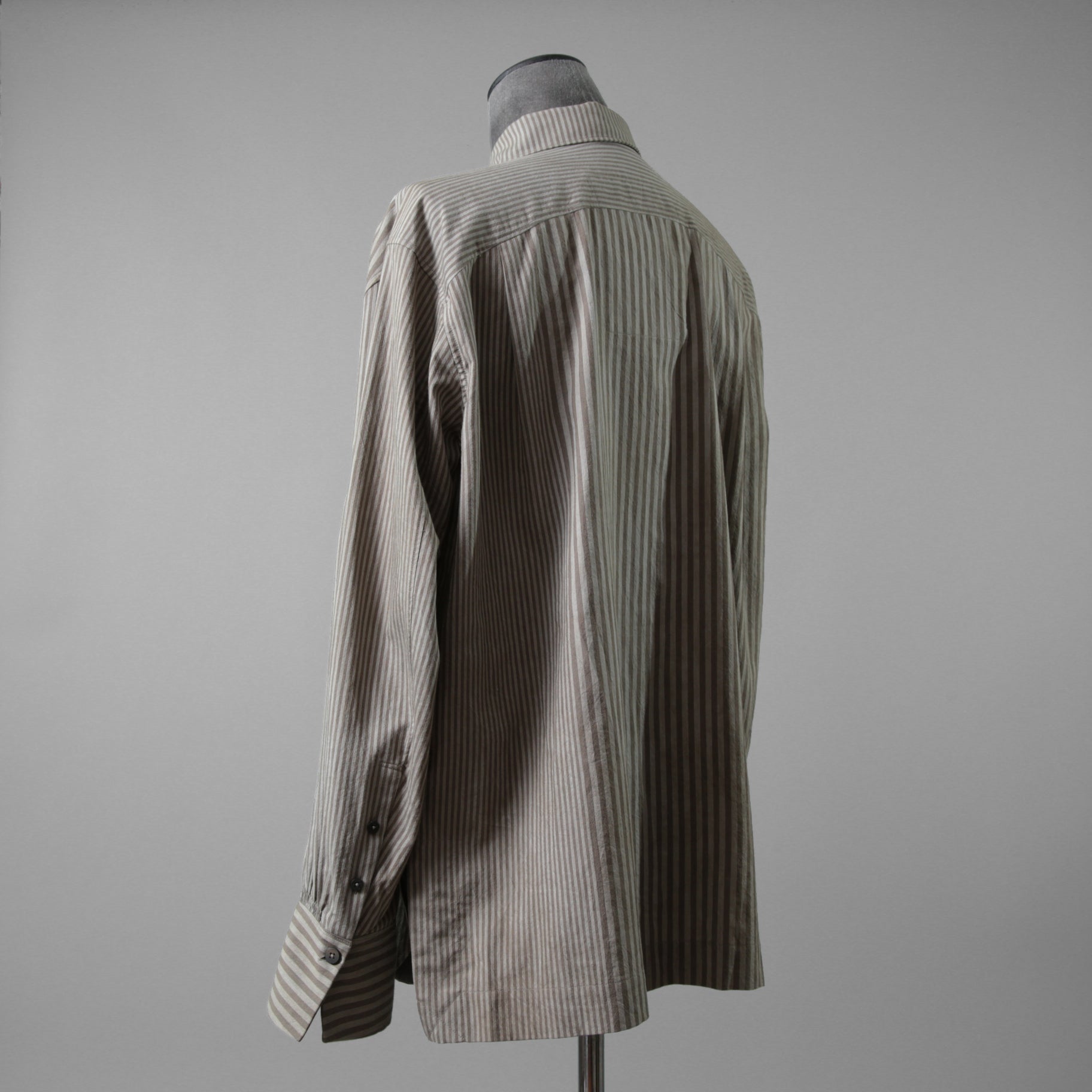 ZIGGY CHEN ジギーチェン / 24AW 美品 Pleated Stripe Shirt / 長袖シャツ/ 0M2430717 / size 44 (GRAY）