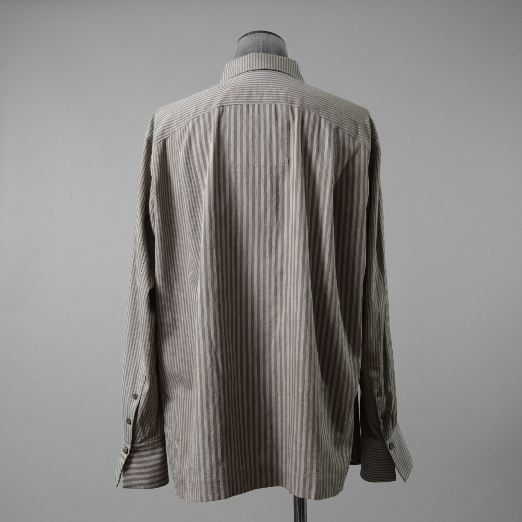 ZIGGY CHEN ジギーチェン / 24AW 美品 Pleated Stripe Shirt / 長袖シャツ/ 0M2430717 / size 44 (GRAY）