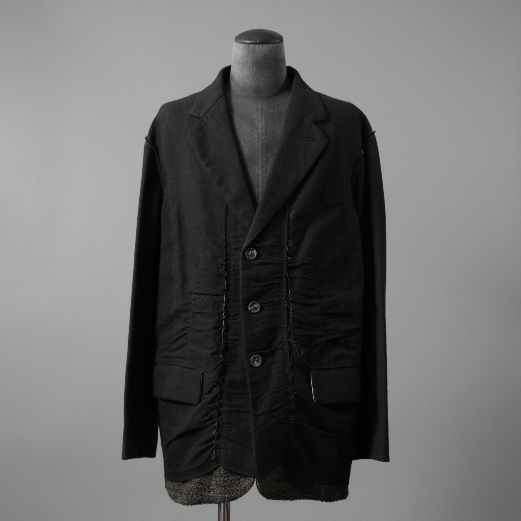 ZIGGY CHEN ジギーチェン / 24AW 美品 Raw-Edge Shoulders Three Button Jacket / ジャケット / 0M2430906 / size 46 (BLACK)