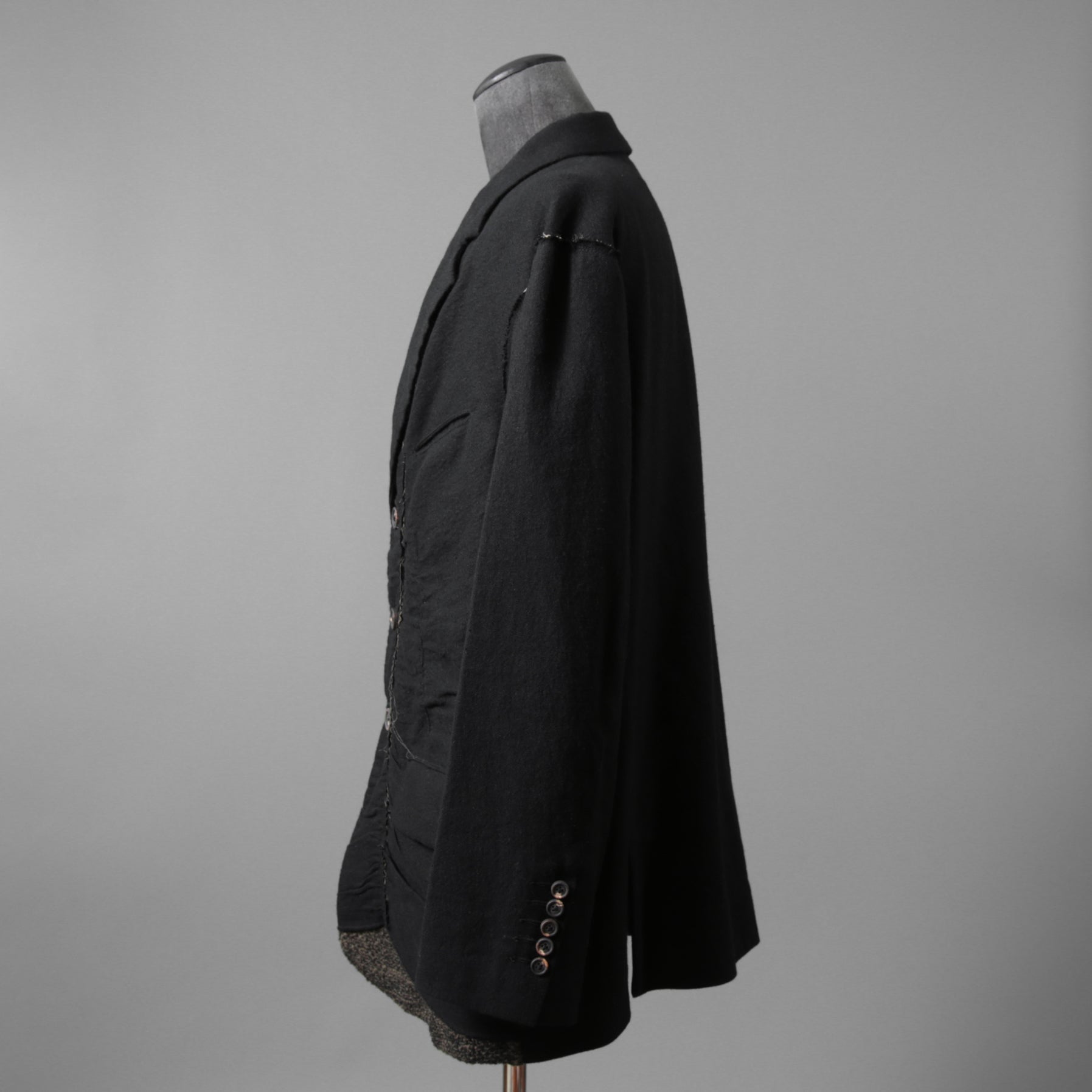 ZIGGY CHEN ジギーチェン / 24AW 美品 Raw-Edge Shoulders Three Button Jacket / ジャケット / 0M2430906 / size 46 (BLACK)