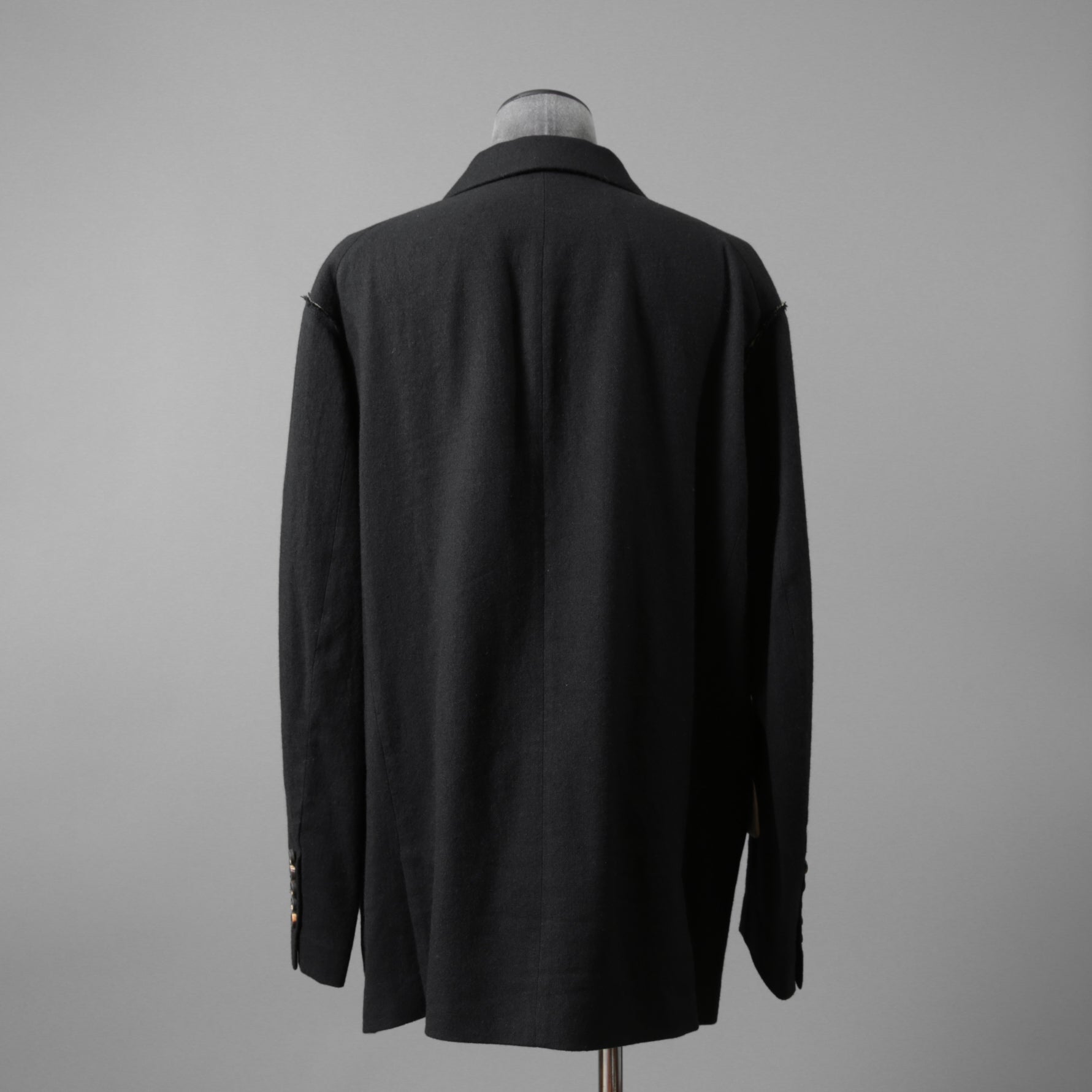 ZIGGY CHEN ジギーチェン / 24AW 美品 Raw-Edge Shoulders Three Button Jacket / ジャケット / 0M2430906 / size 46 (BLACK)