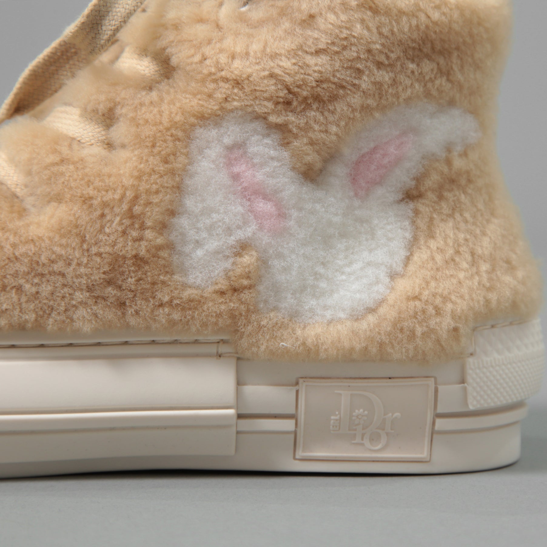 DIOR ディオール × ERL / 23SS ラビットモチーフ シアリング ボア ハイトップ スニーカー B23 / size 38 (BEIGE) シューズ